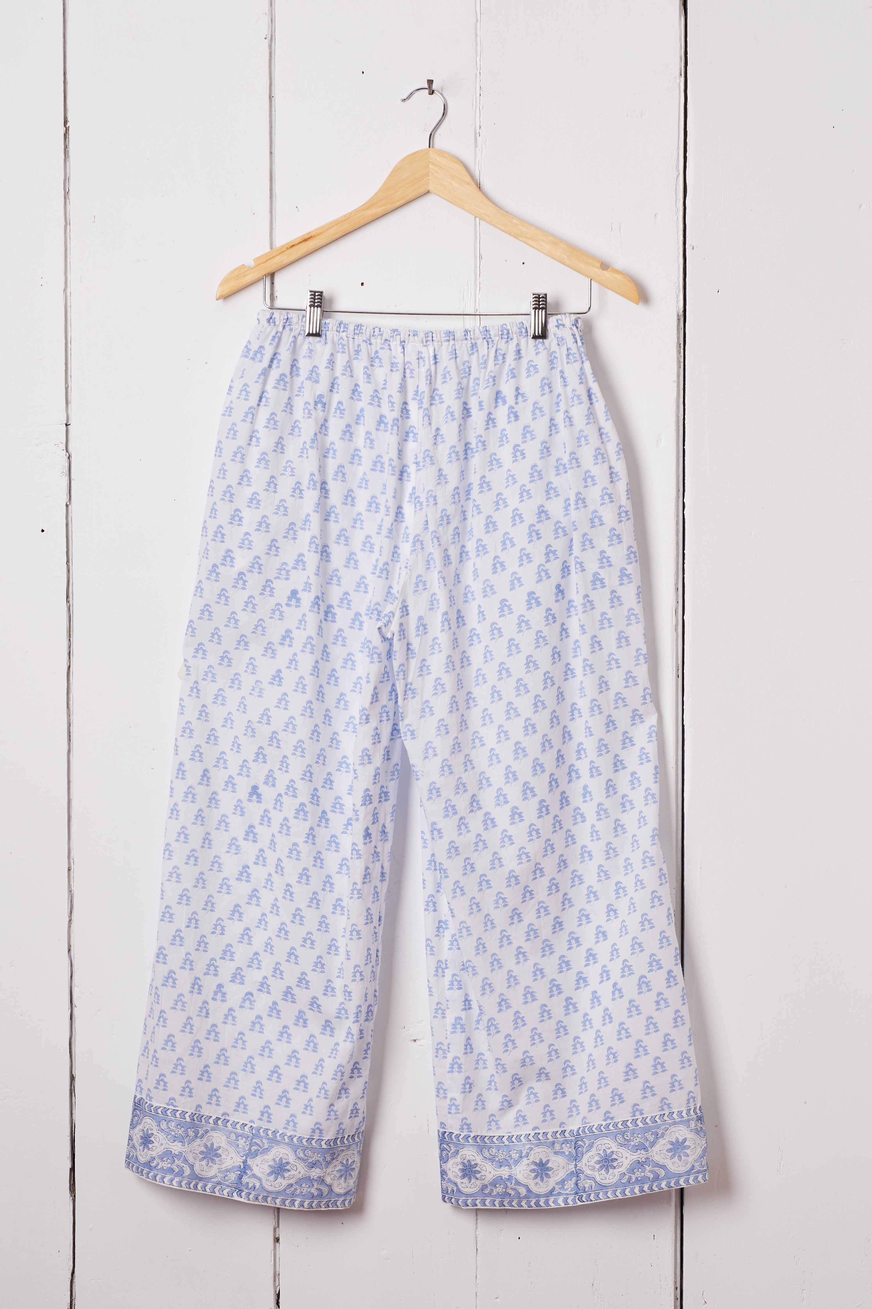 WHITE AND BLUE HAND BLOCK PRINT LOUNGE PANTS