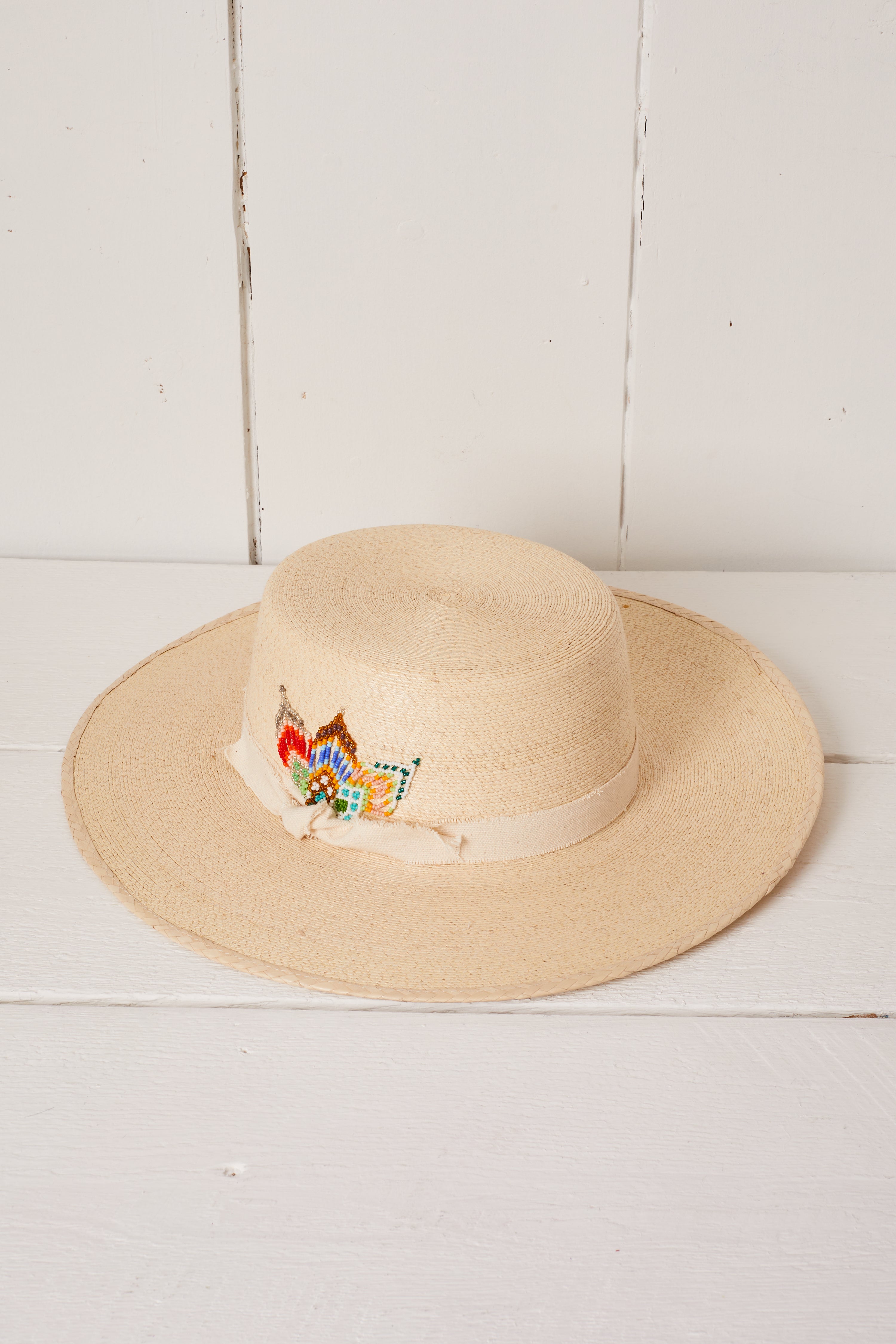STRAW BRIGHT BEADED THREE FEATHER FLOWER RANCH HAT