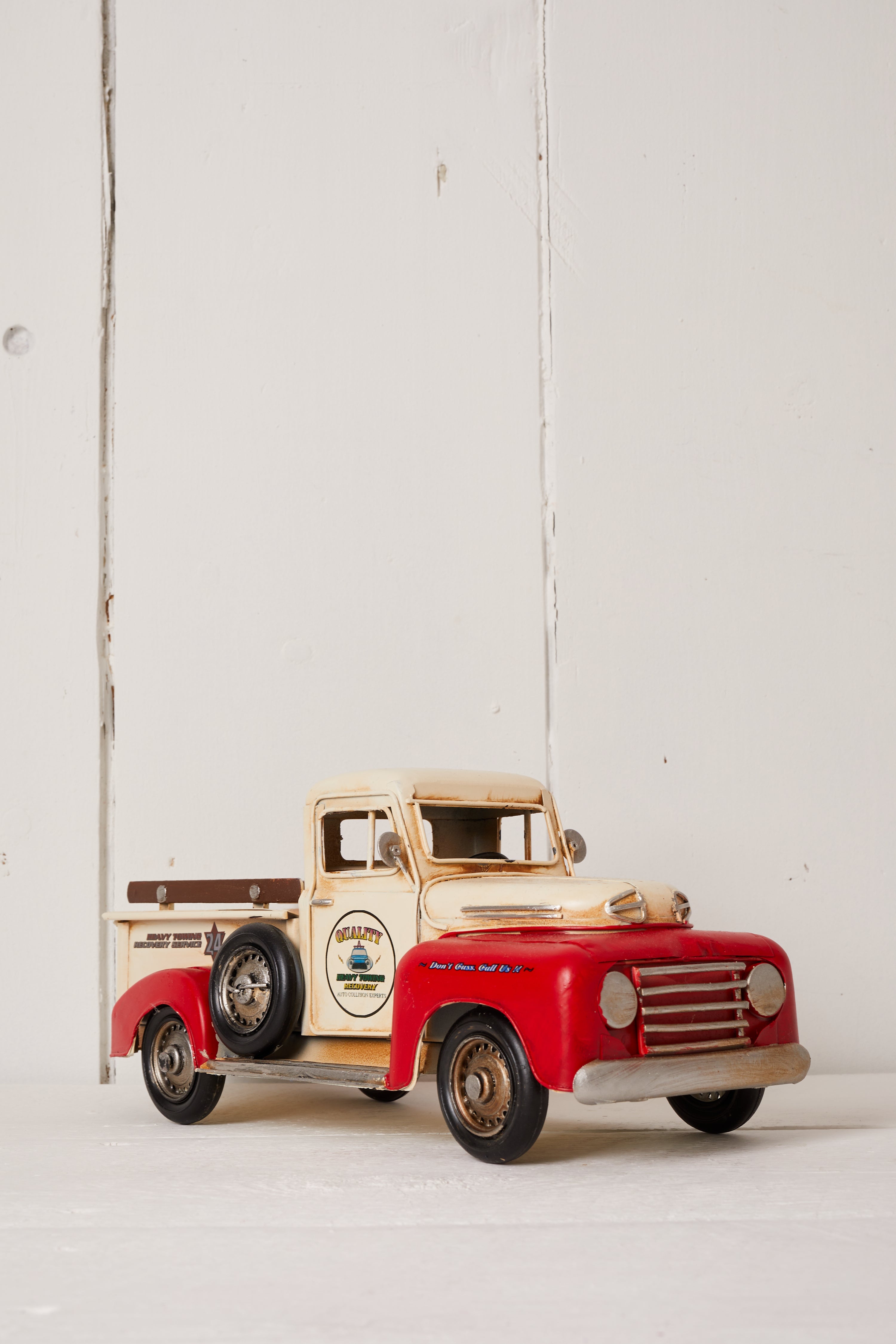 WHITE AND RED TRUCK