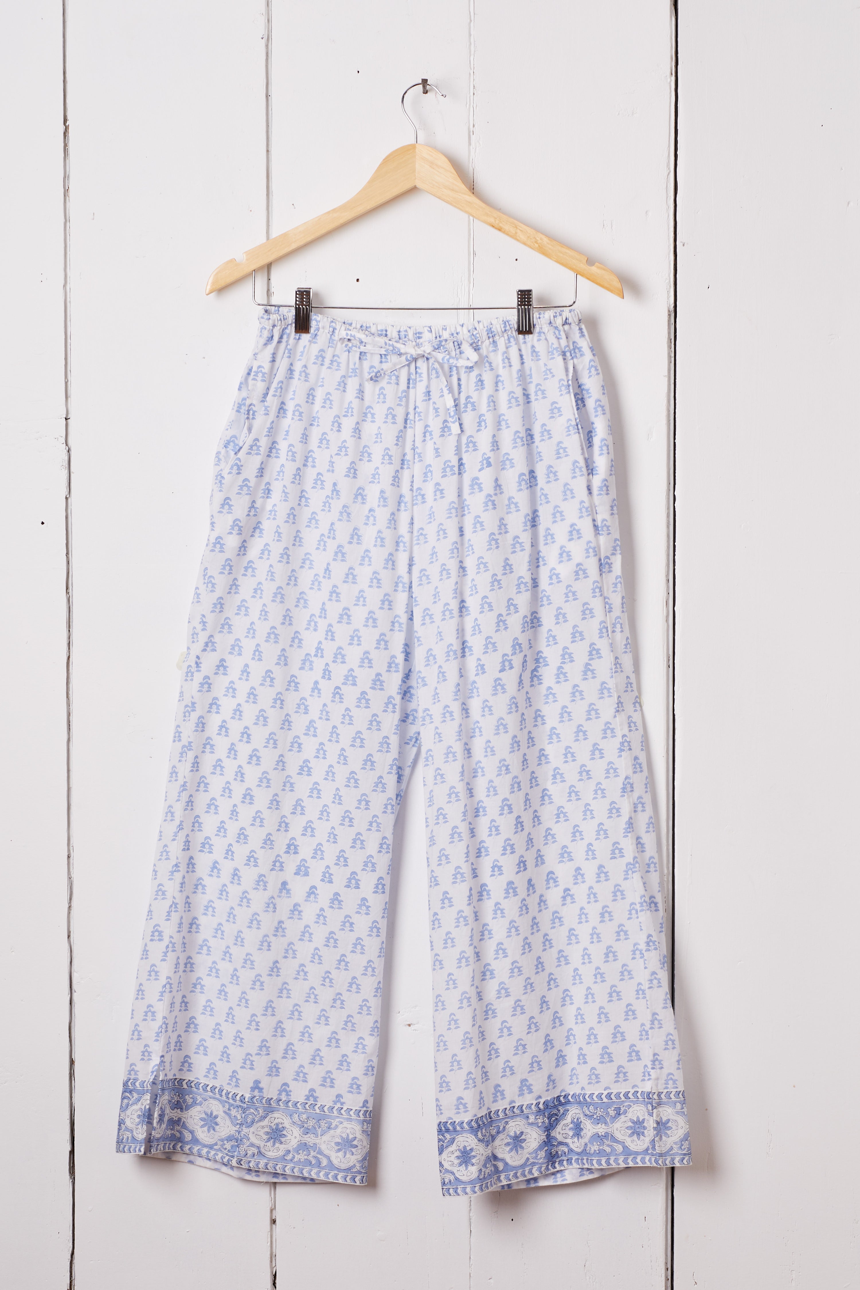 WHITE AND BLUE HAND BLOCK PRINT LOUNGE PANTS