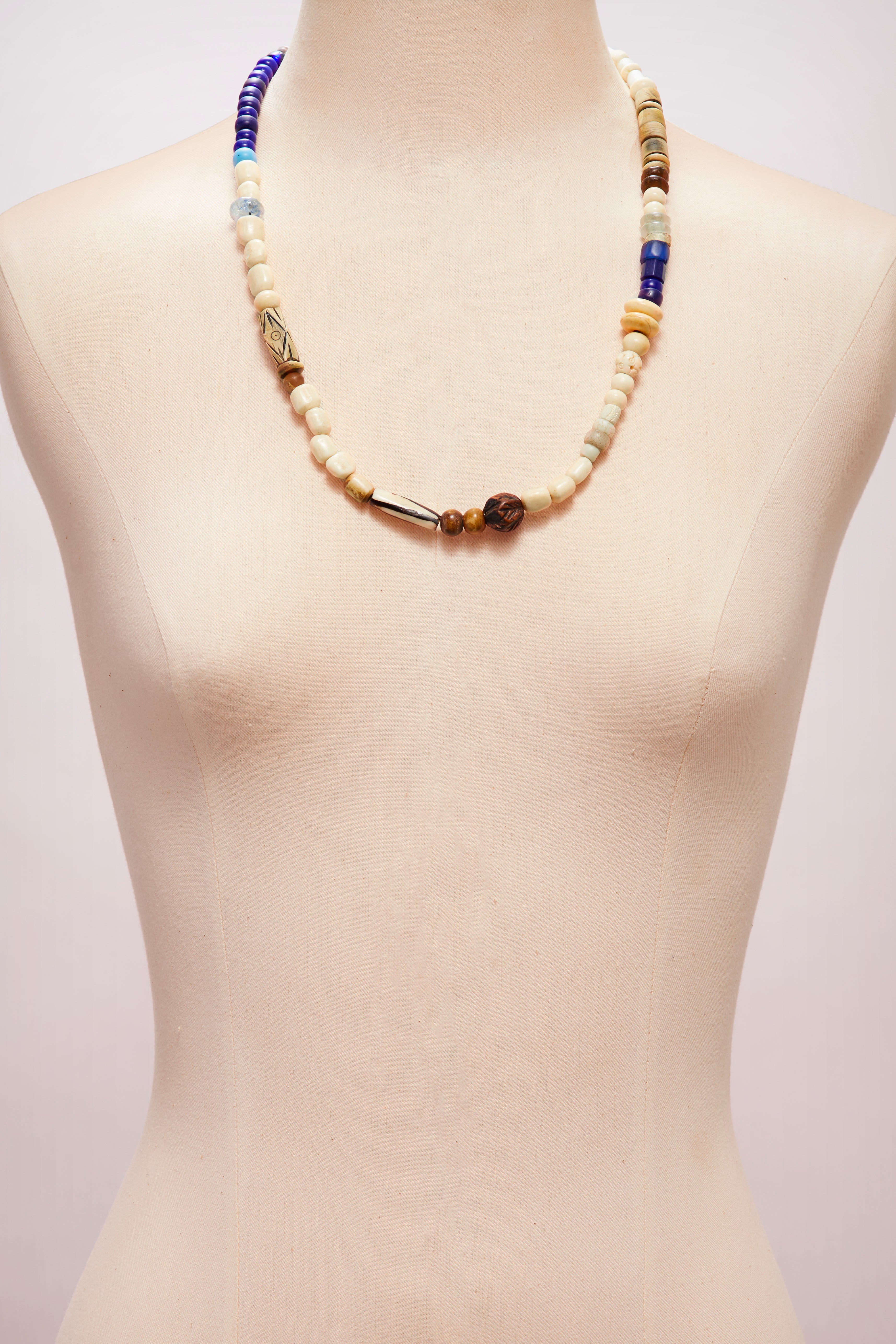 BLUE AND WHITE DIAMOND NECKLACE