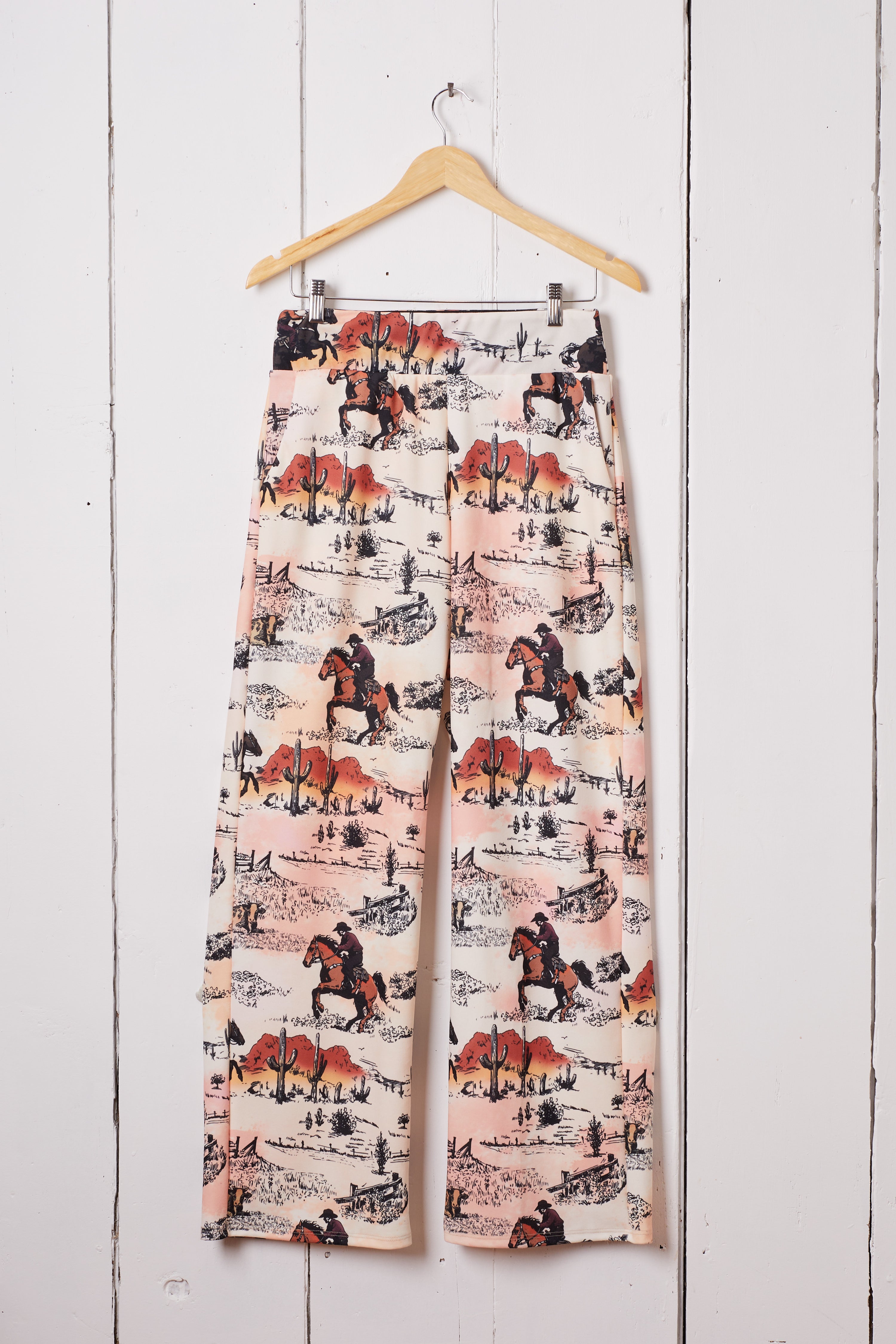 IVORY WESTERN PRINT PANTS