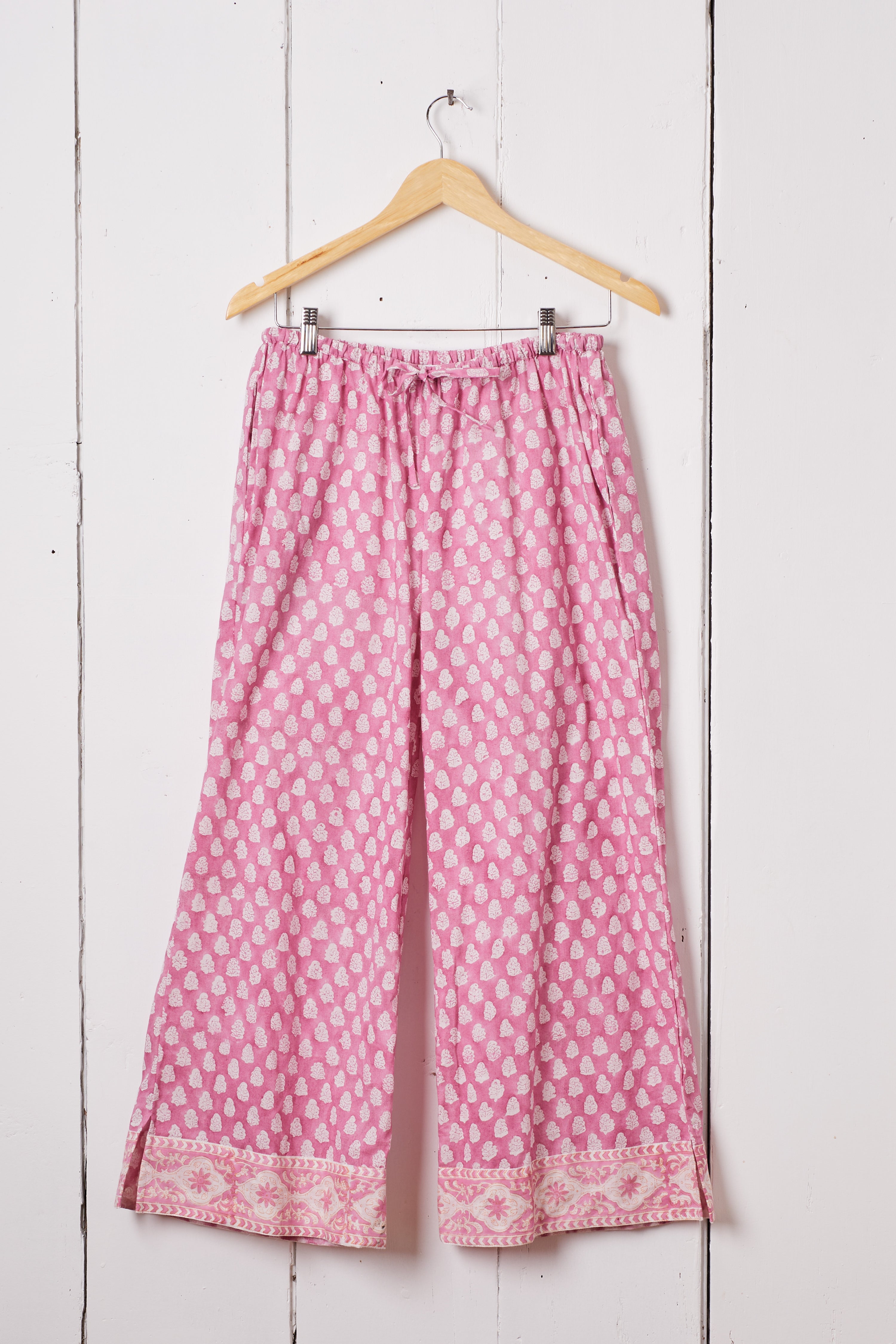 PINK AND WHITE HAND BLOCK PRINT LOUNGE PANTS