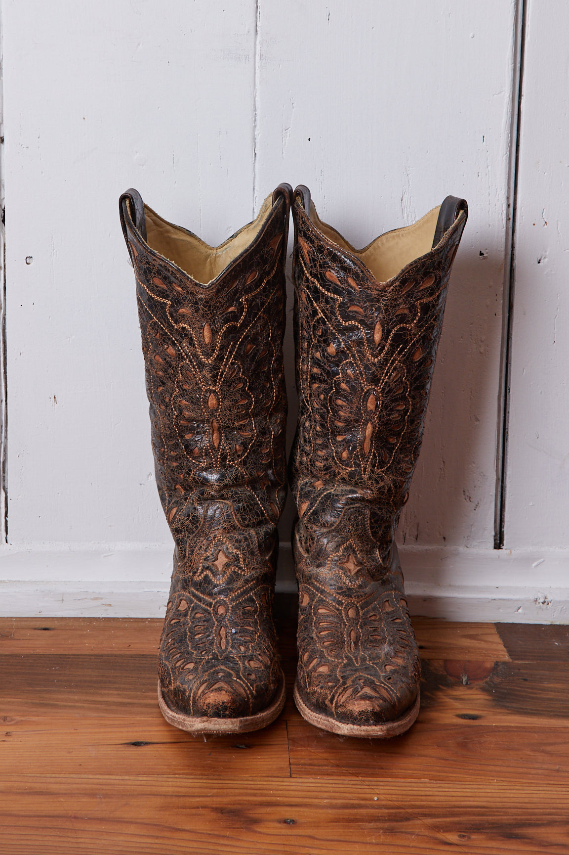 VINTAGE BUTTERFLY COWBOY BOOTS