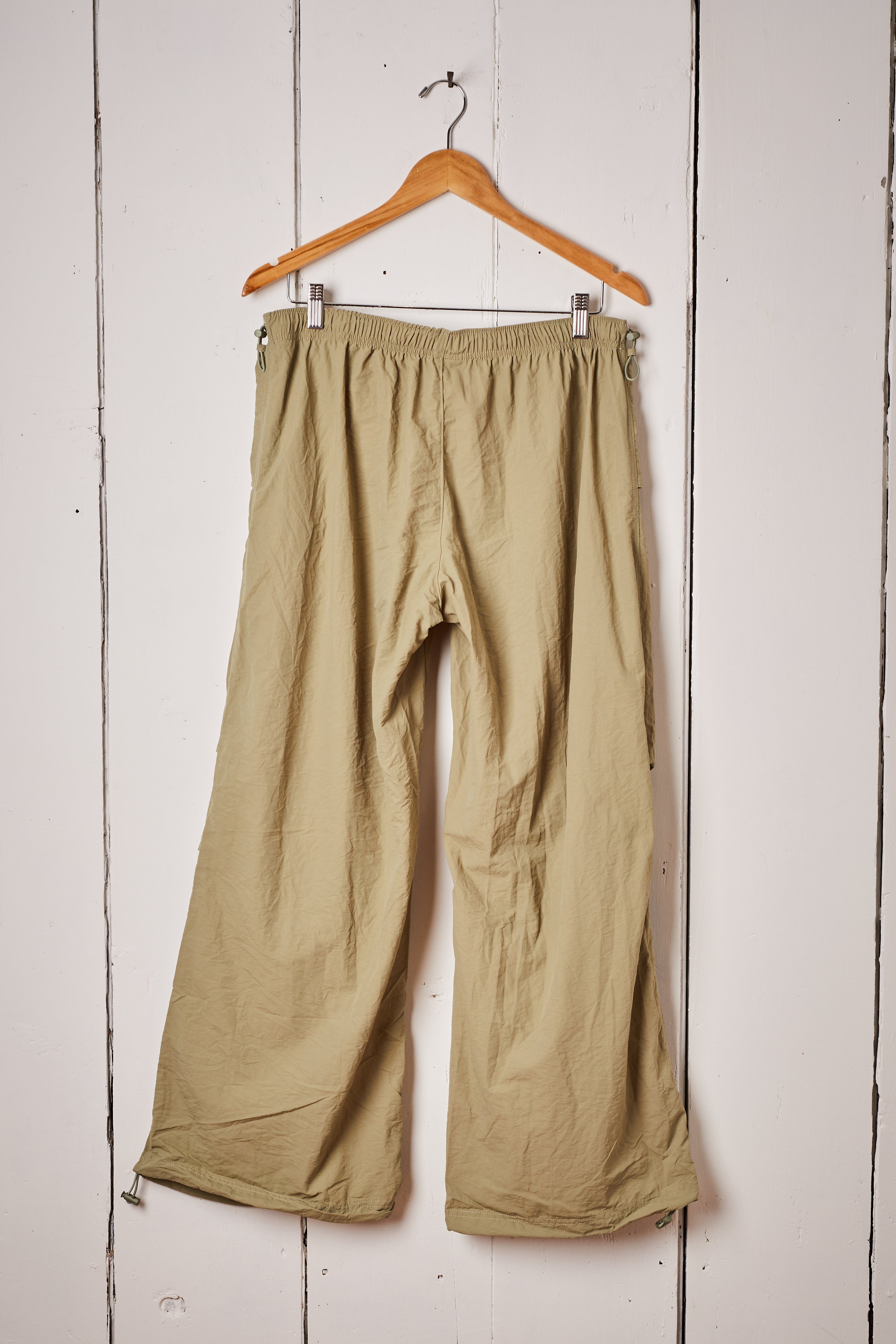 OLIVE PARACHUTE PANTS