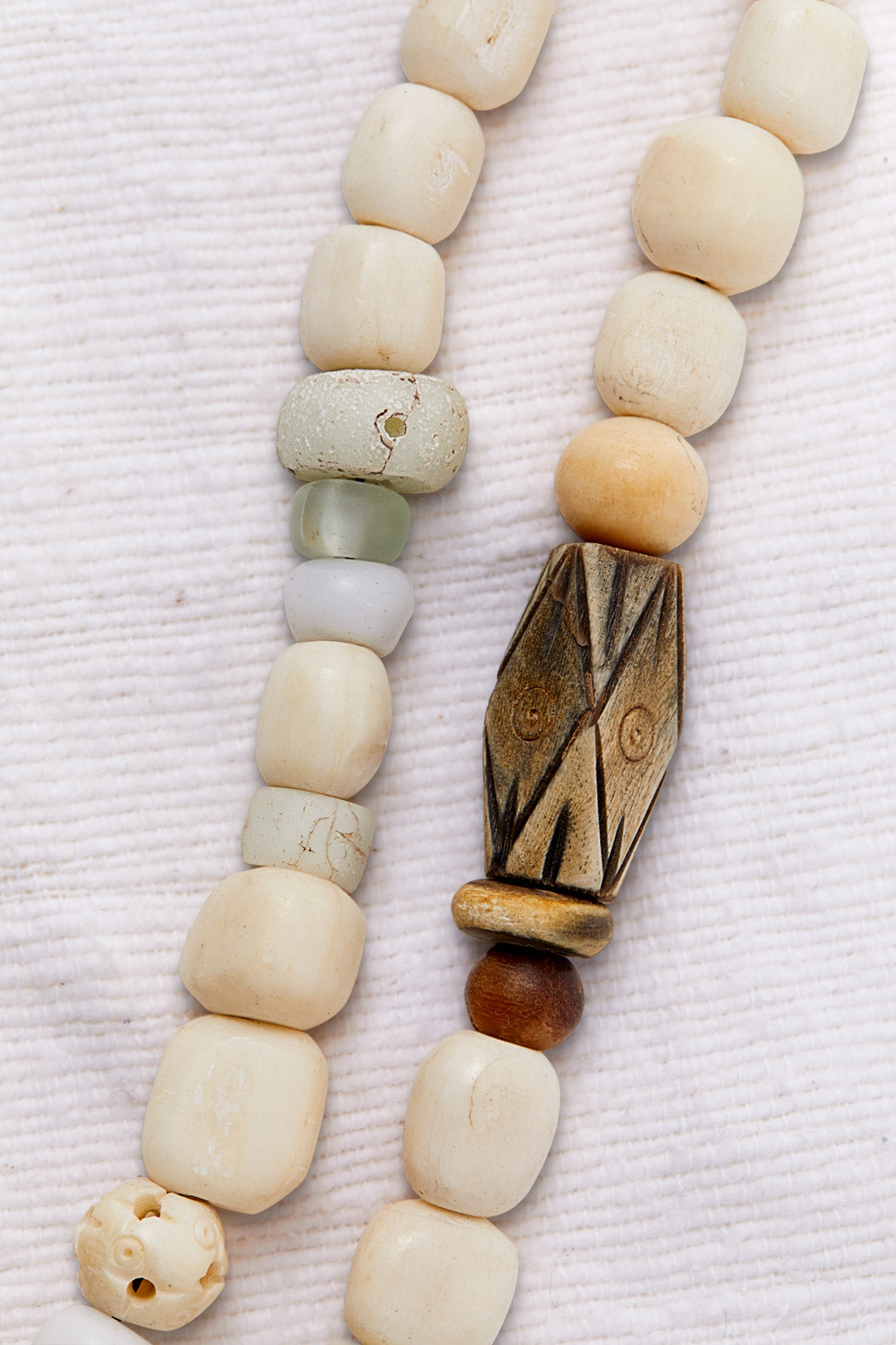 CAMPFIRE WHITE SWEET SPIRIT NECKLACE