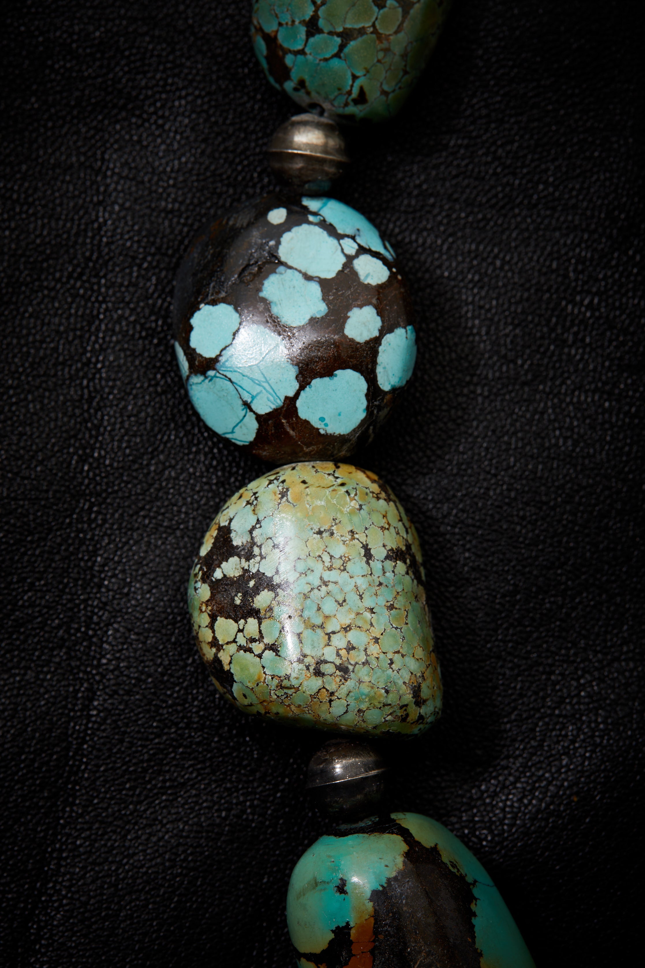 SPECKLED SHADES OF TURQUOISE NECKLACE