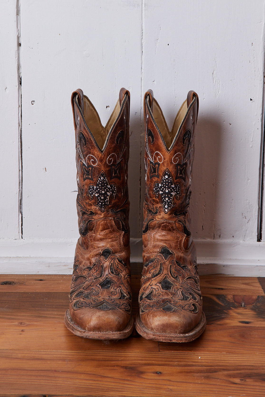 VINTAGE BROWN AND BLACK RHINESTONE COWBOY BOOTS