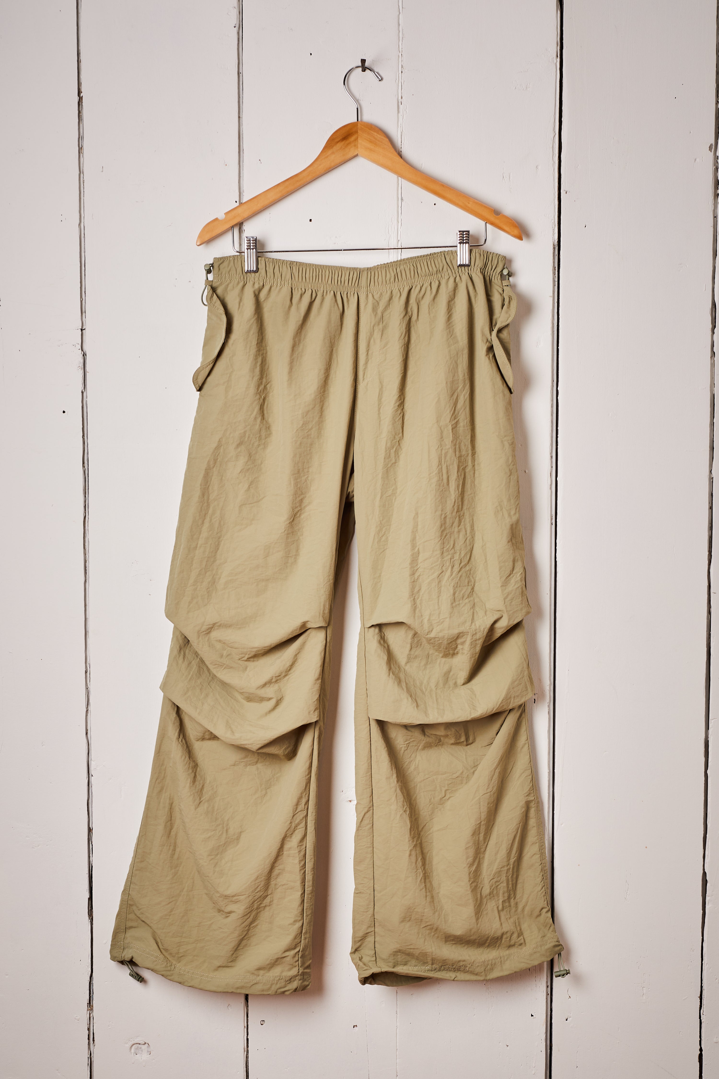 OLIVE PARACHUTE PANTS