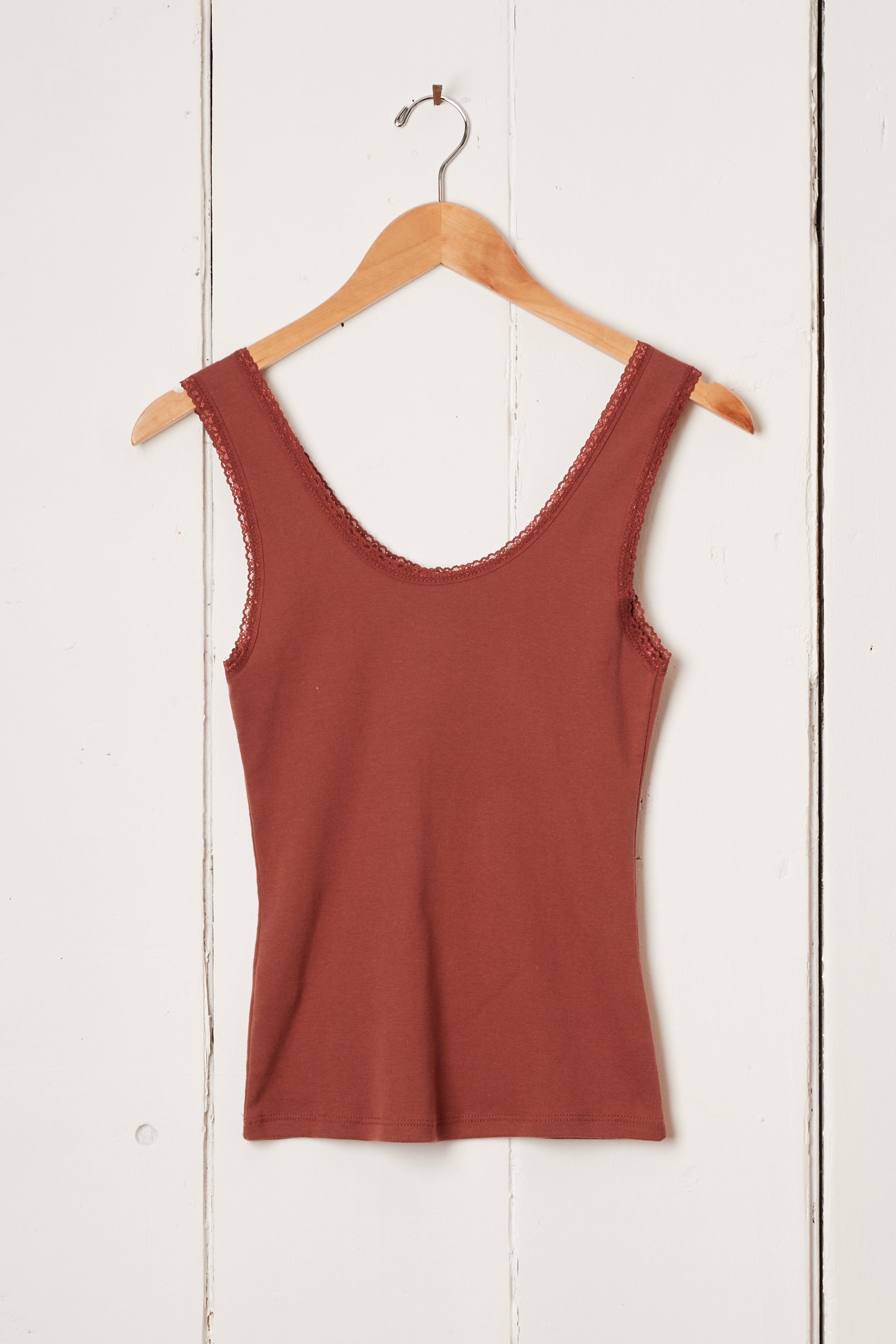 DARLIN LACE TANK - RUST