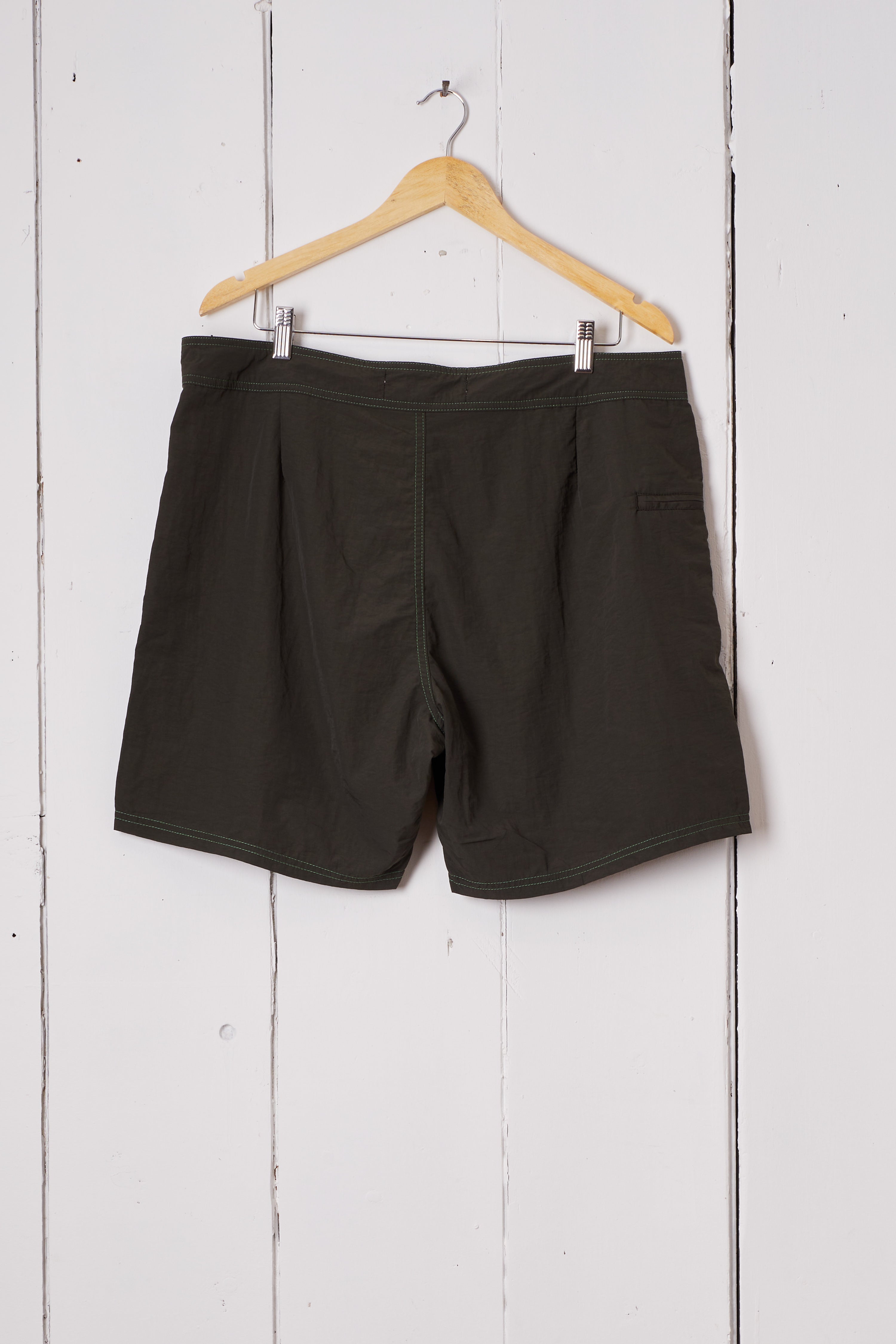 GRAPHITE SKIFF TRUNKS