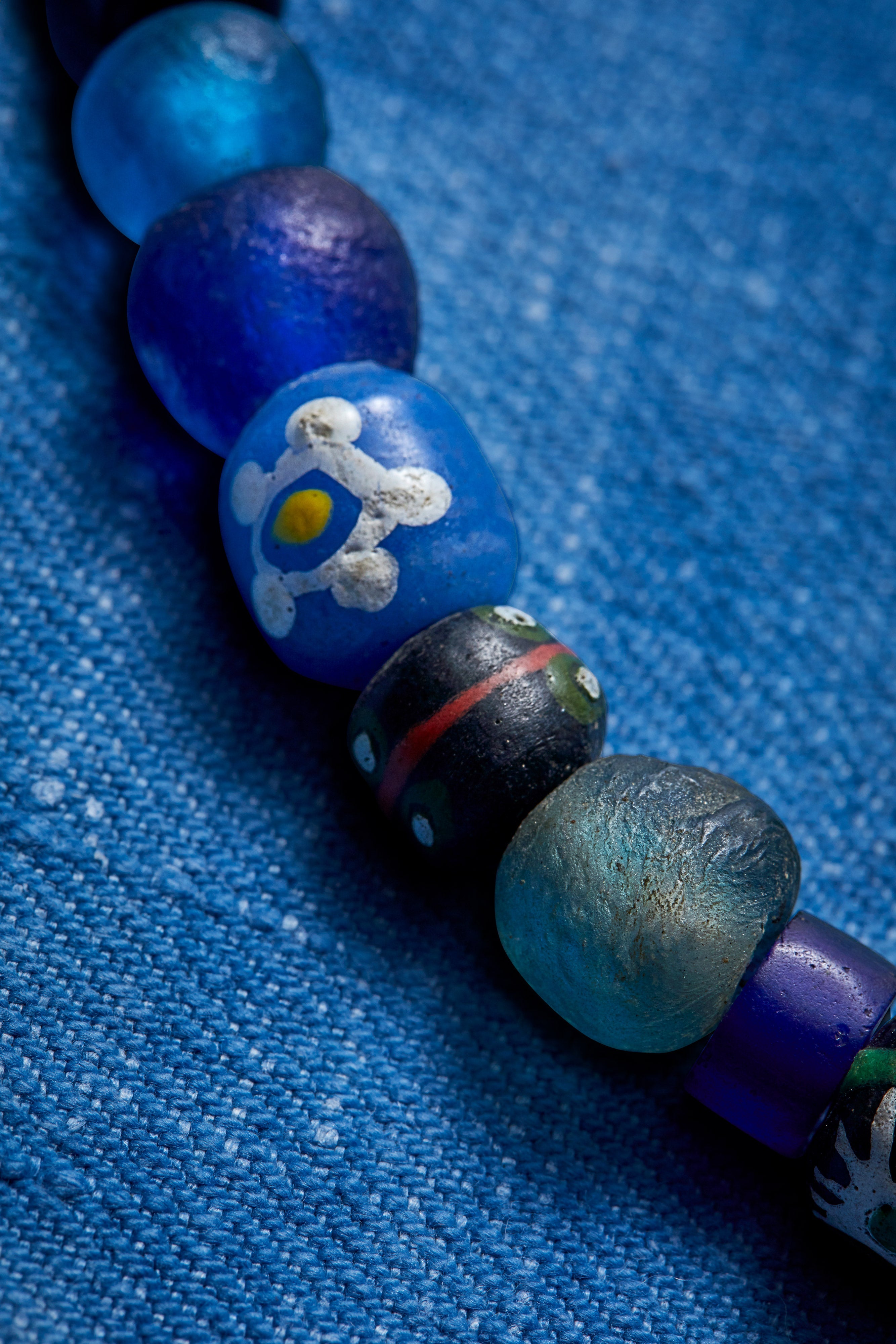 BOLD BLUE AND BLACK WHIMSICAL CHOKER NECKLACE
