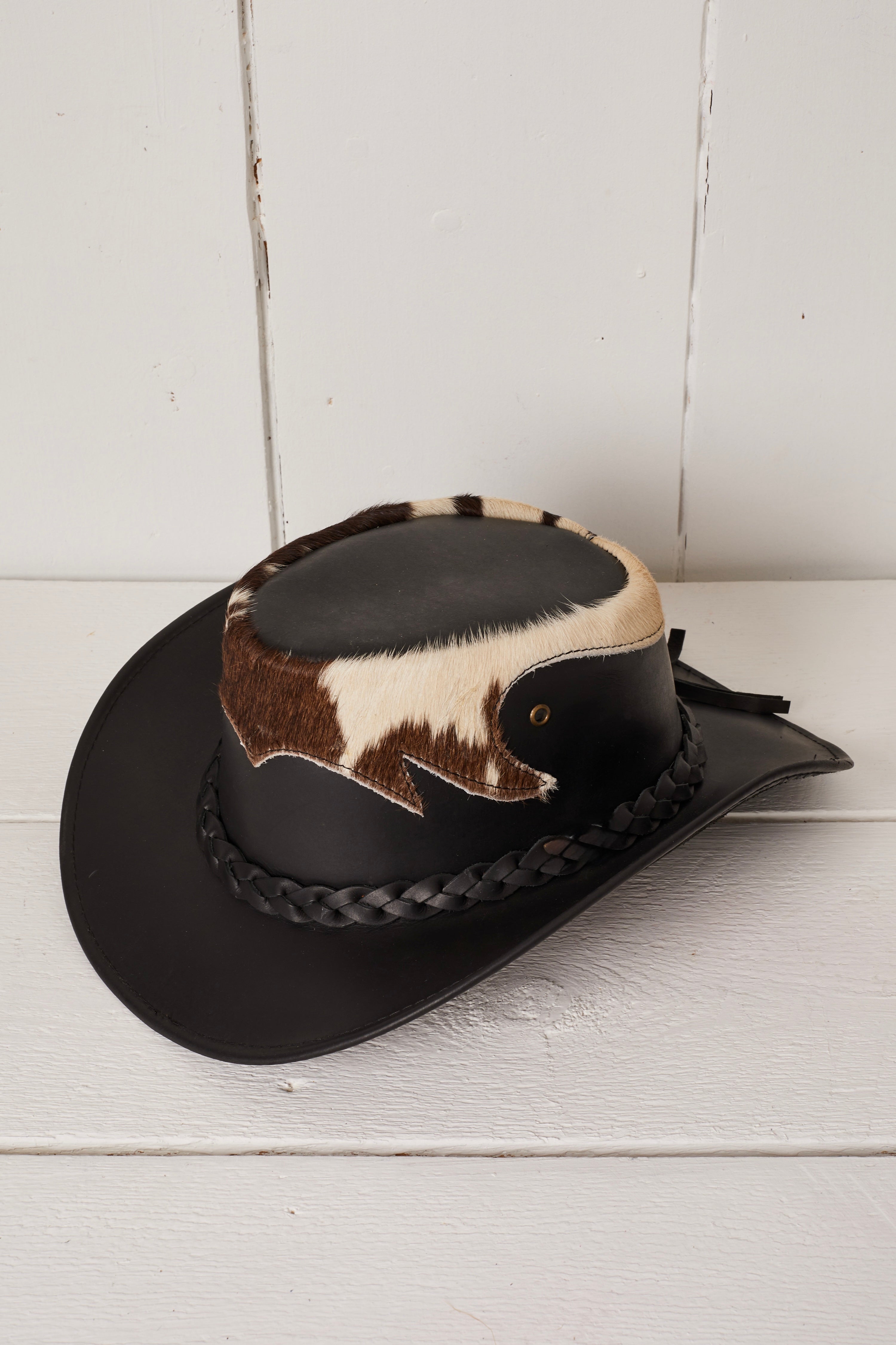 BLACK LEATHER AND WHITE AND BROWN COWHIDE COWBOY HAT