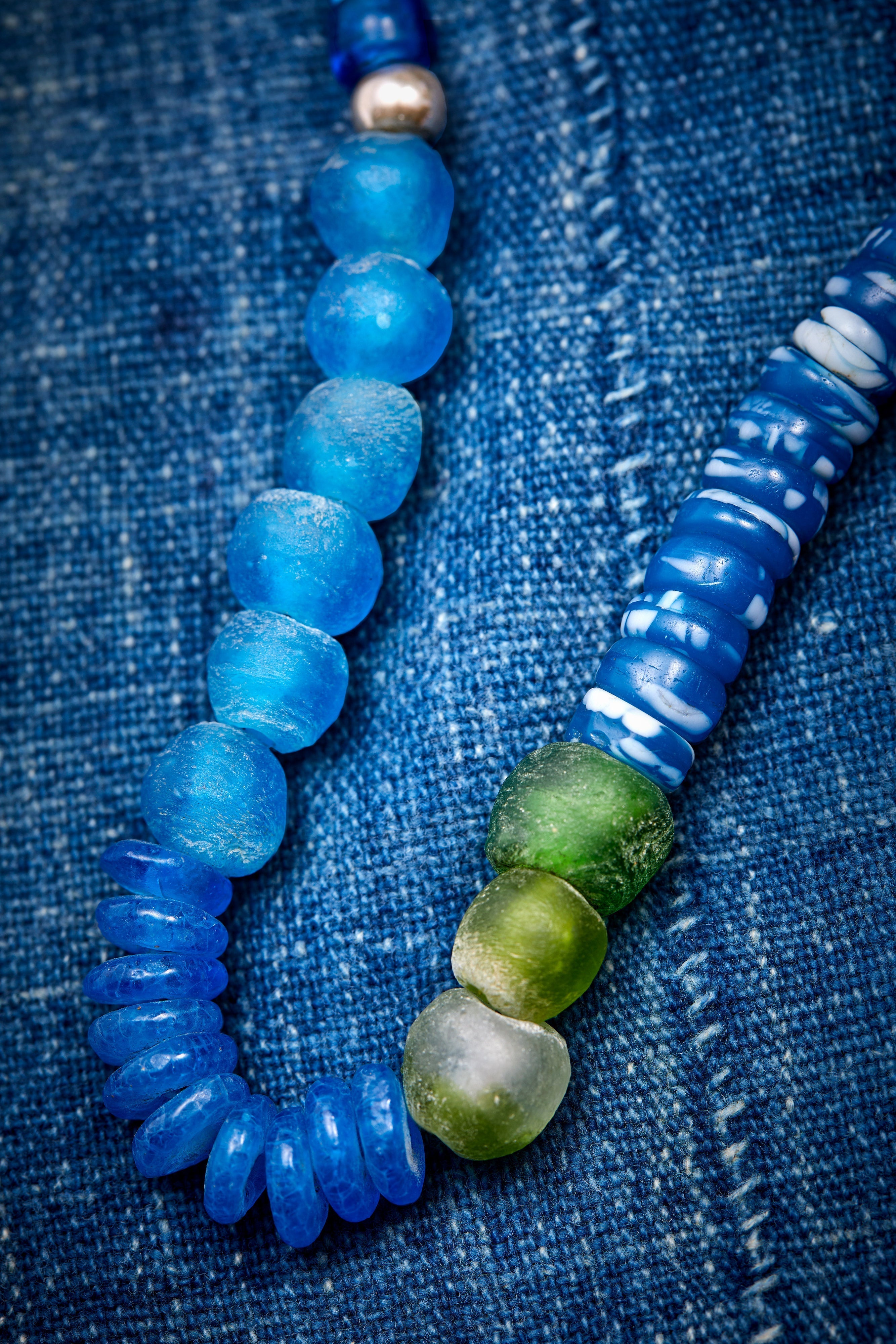 HAPPY CAMPFIRE BLUE NECKLACE