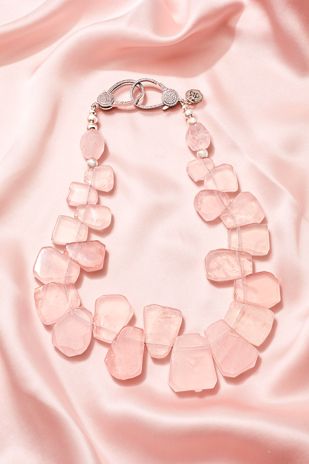 THE PRINCESS OF PINK ROSES AND THORNS NECKLACE
