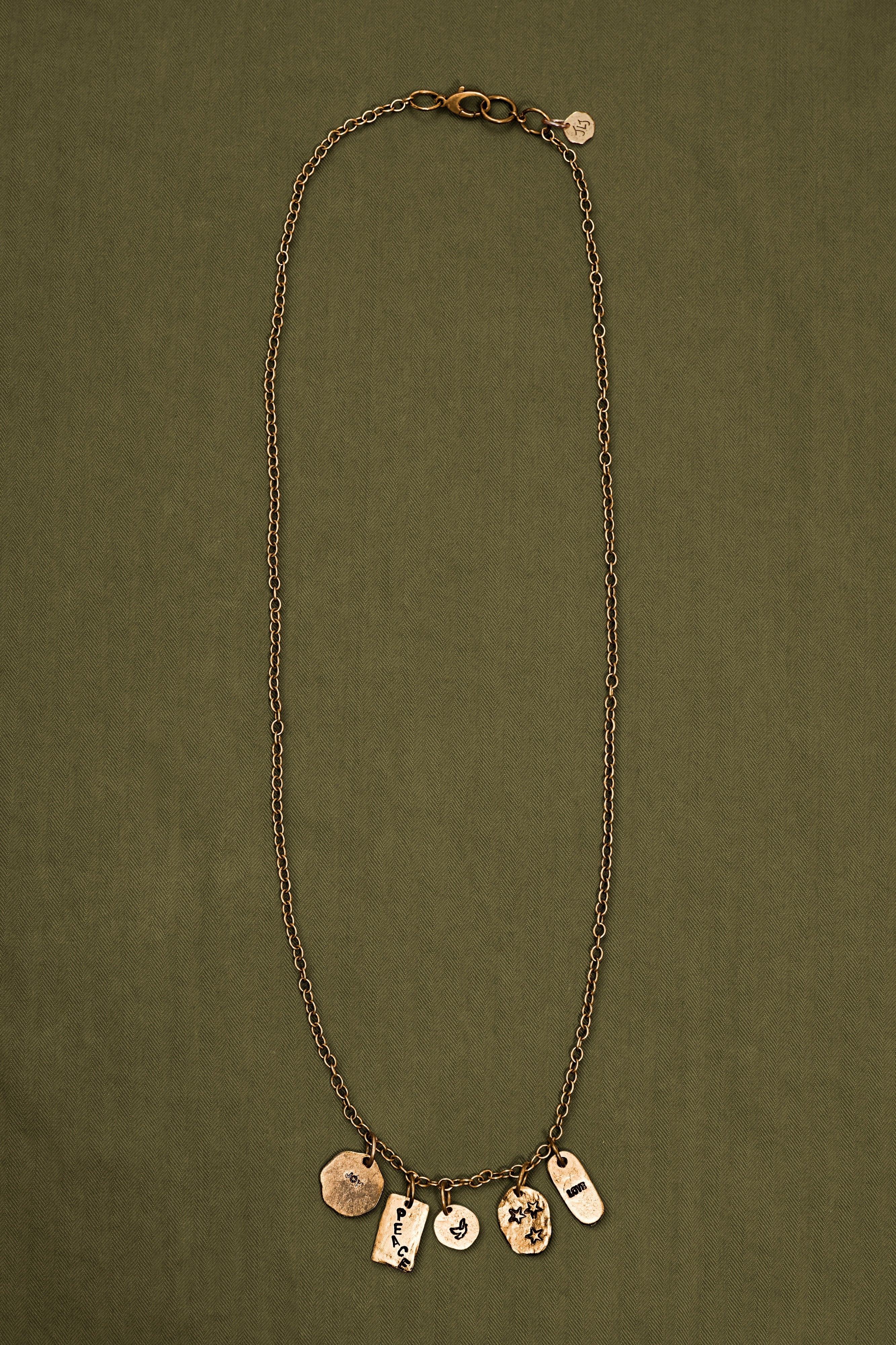 OXIDIZED BRONZE MULTI-PENDANT CHAIN