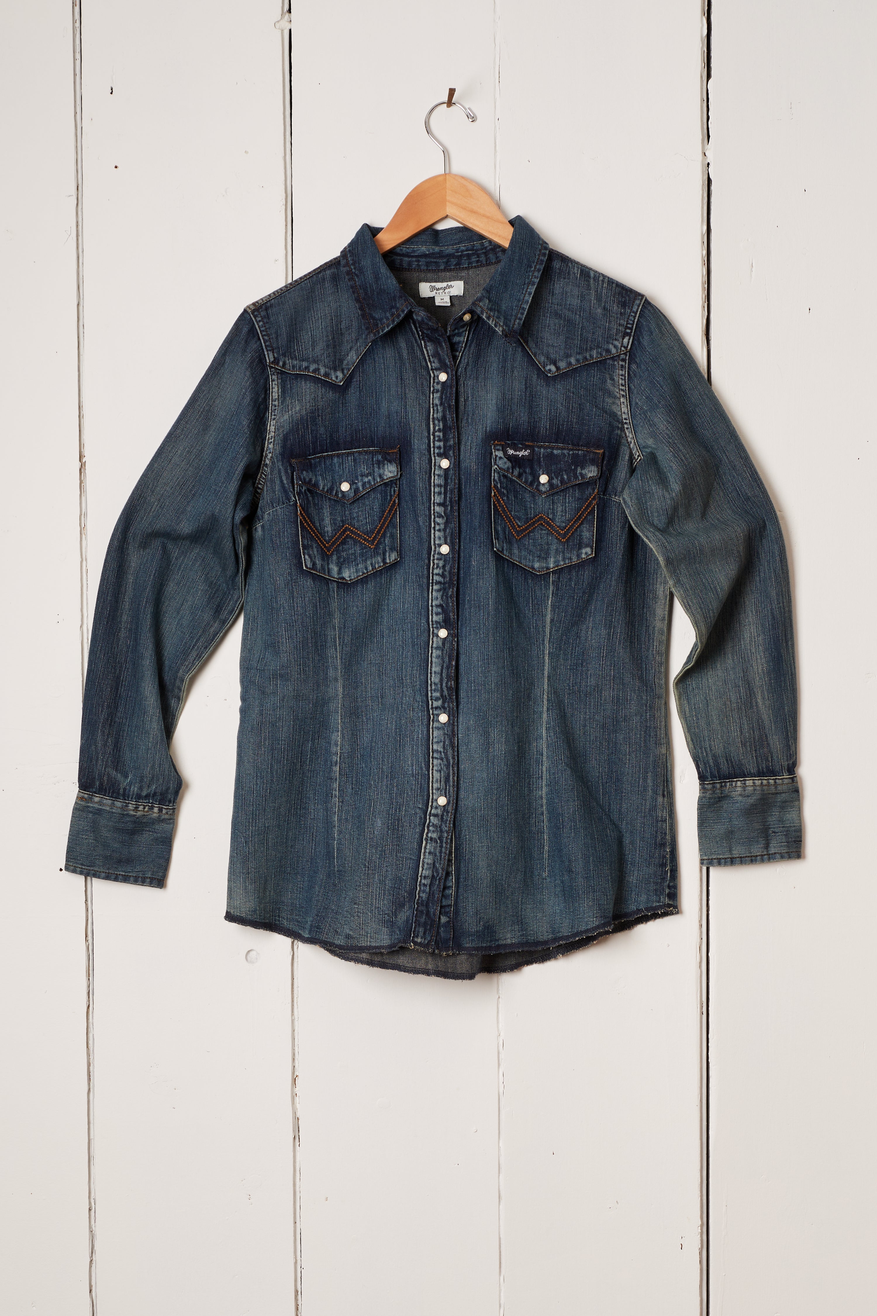 DENIM WESTERN SNAP BUTTON SHIRT