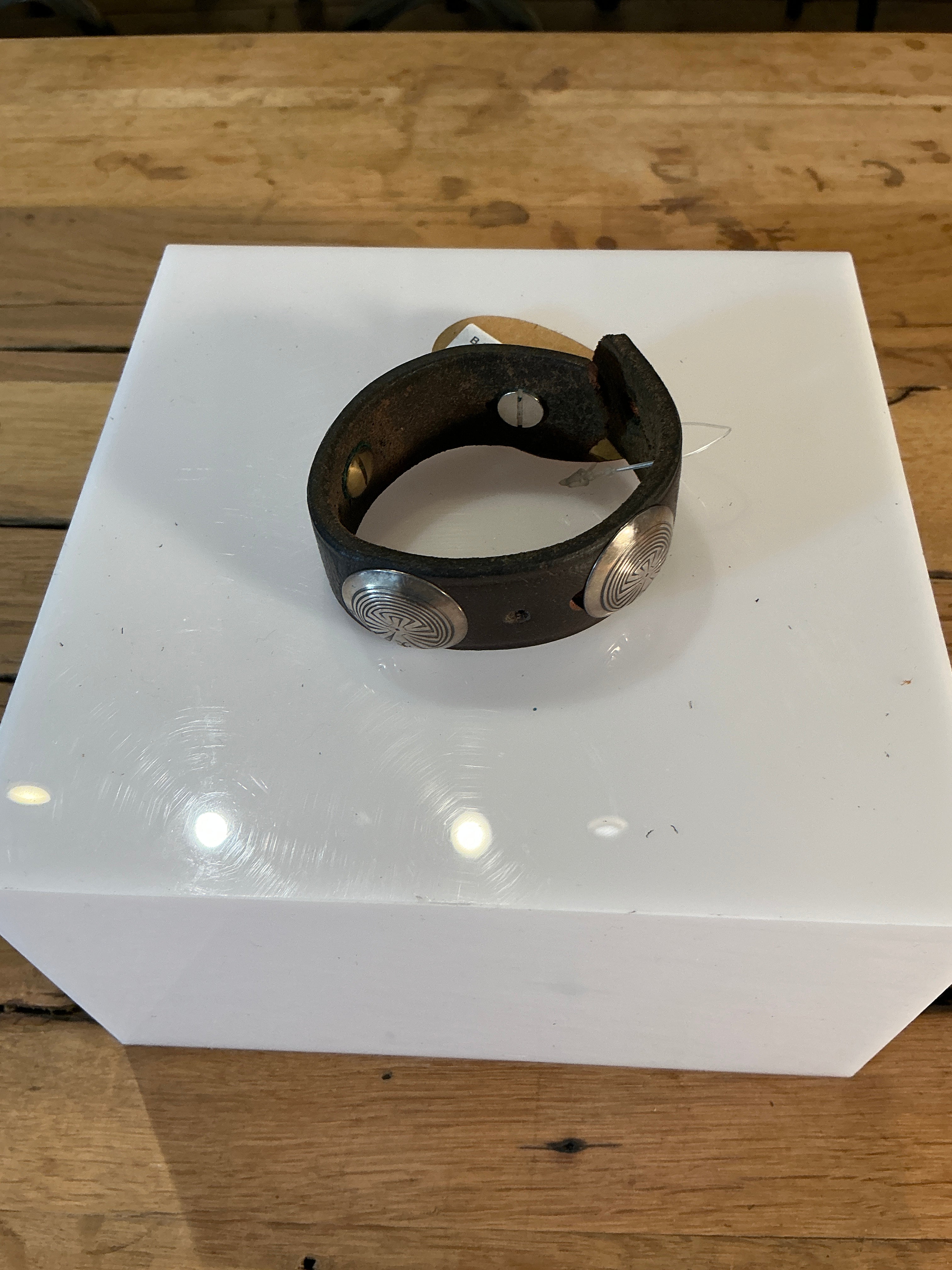 LEATHER MAZE BRACELET