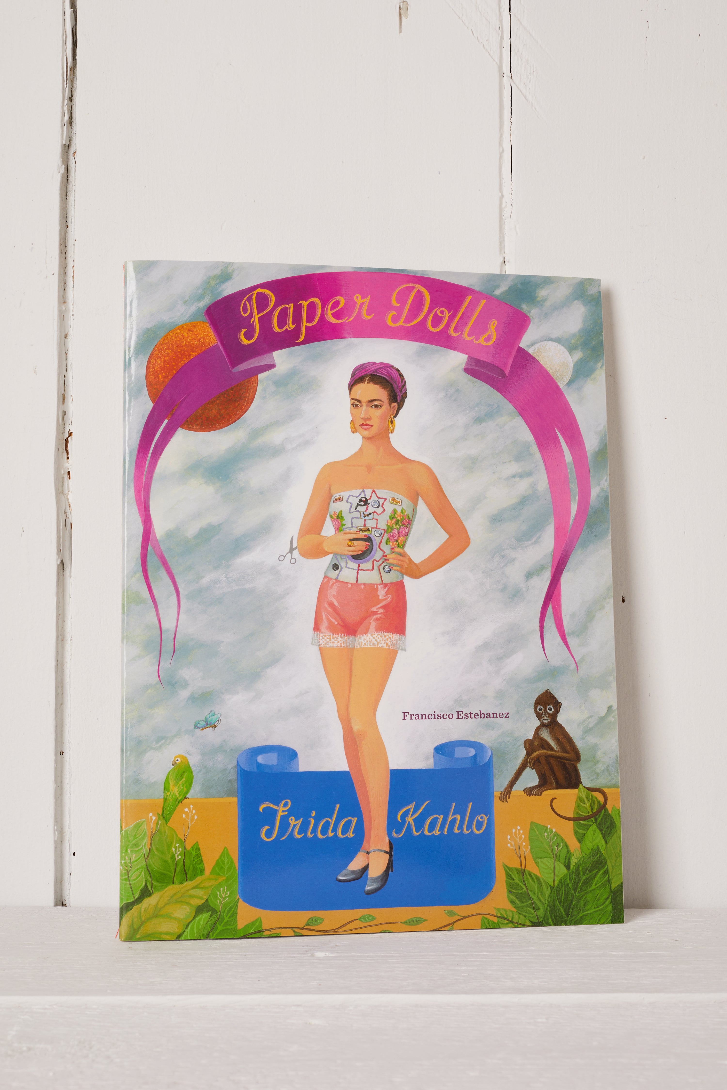 FRIDA KAHLO PAPER DOLLS  BOOK