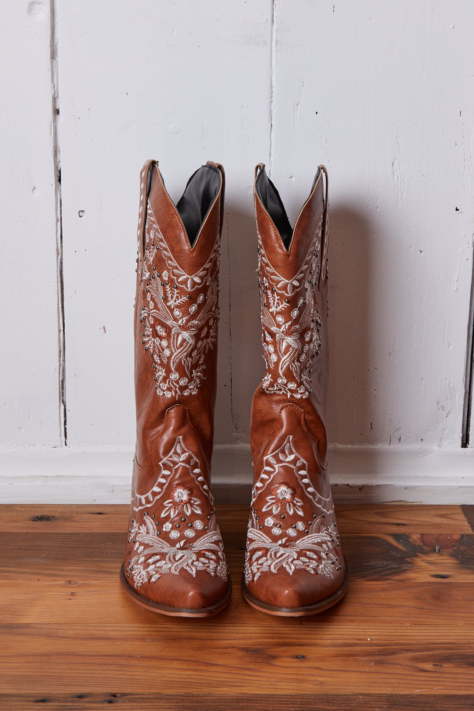 VEGAN BROWN WILDFLOWER STUDDED COWBOY BOOTS