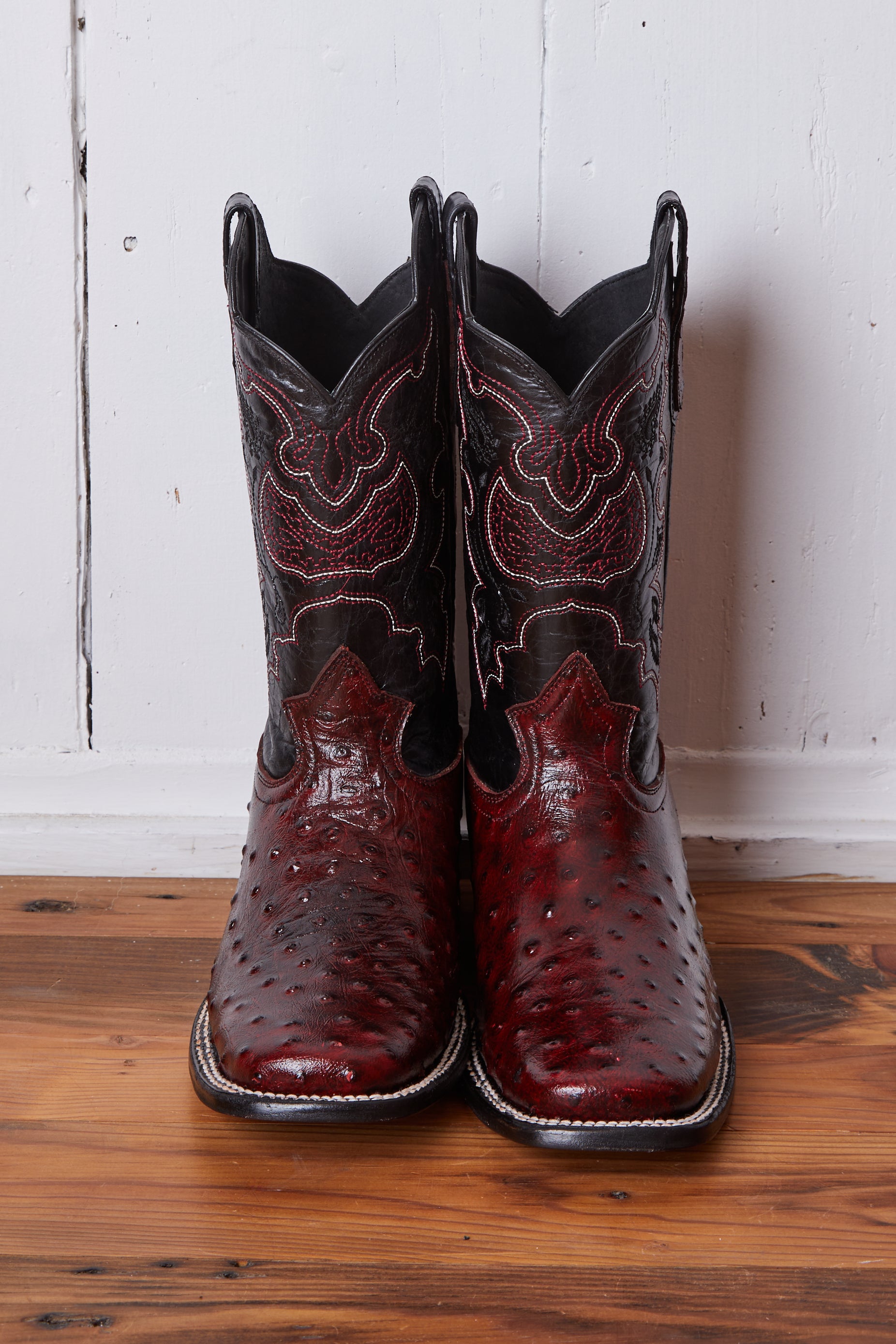 MENS BURGUNDY AND BLACK COWBOY BOOTS