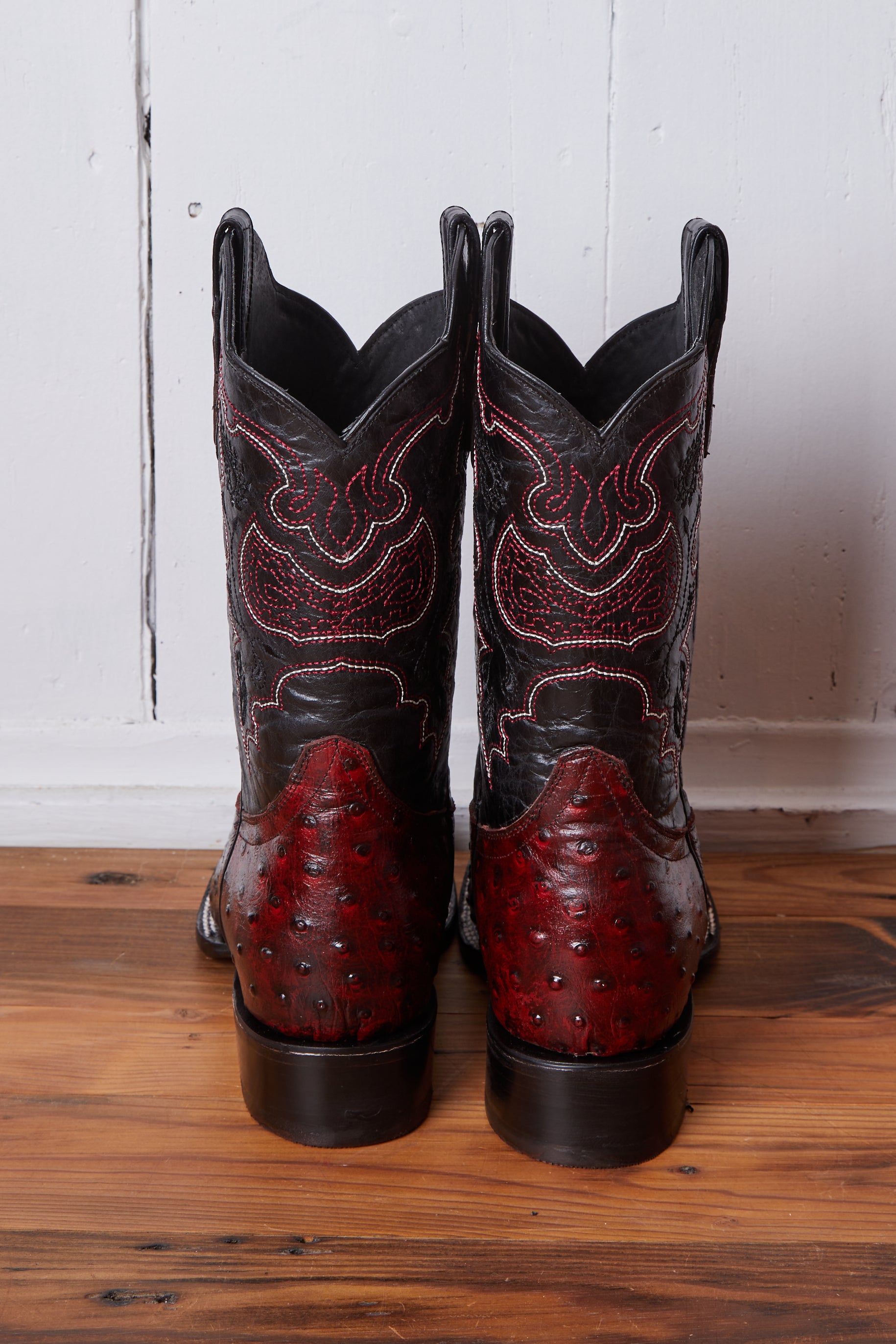 MENS BURGUNDY AND BLACK COWBOY BOOTS