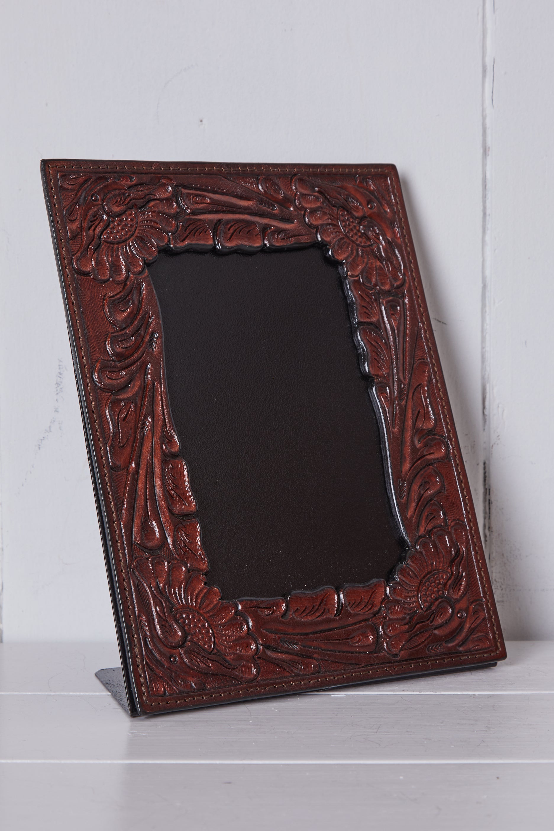 DAEK BROWN TOOLED LEATHER PICTURE FRAME -