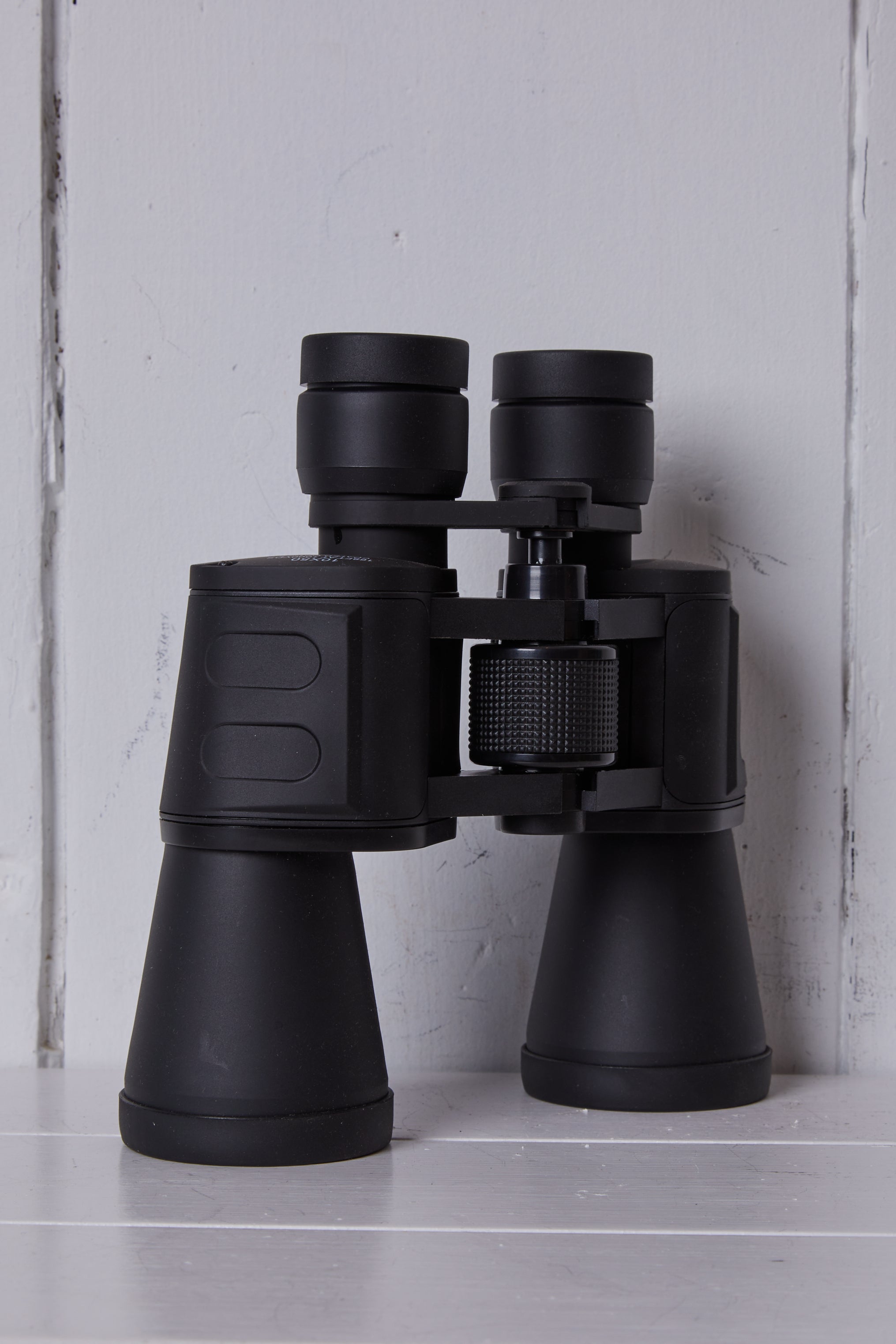 BINOCULARS