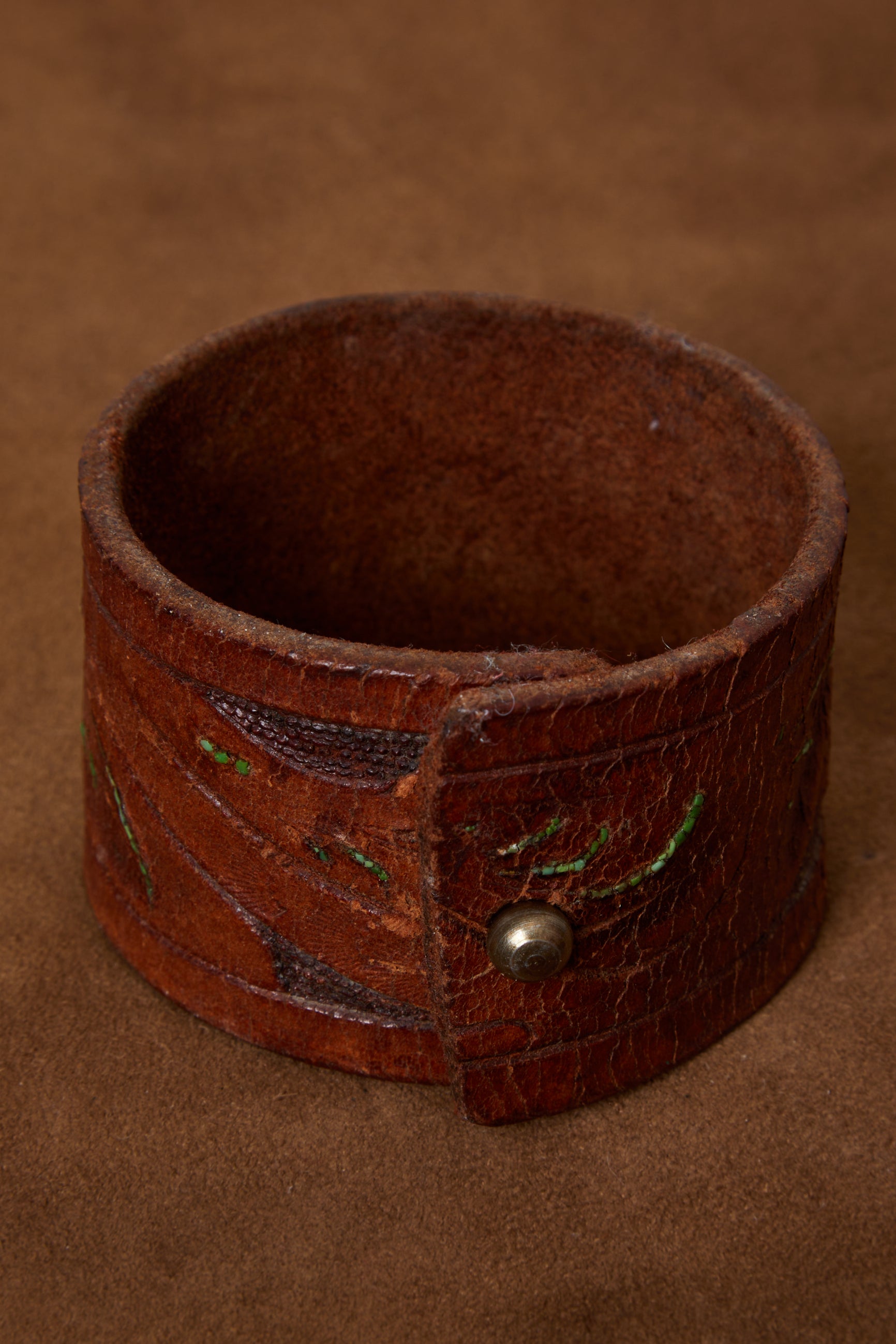VINTAGE WIDE LEATHER EMBROIDERED BRACELET CUFF