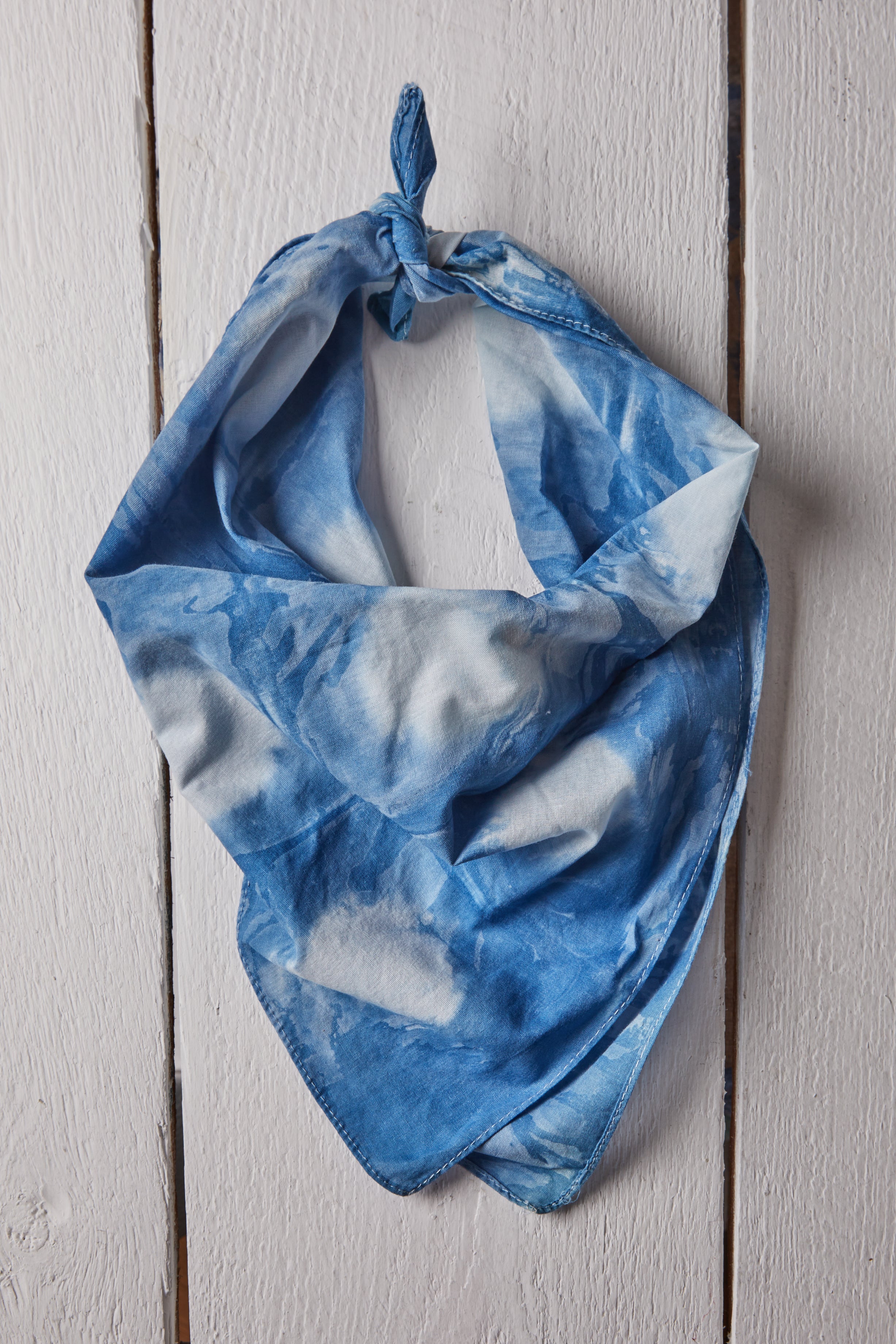 INDIGO FULL MOON BANDANA