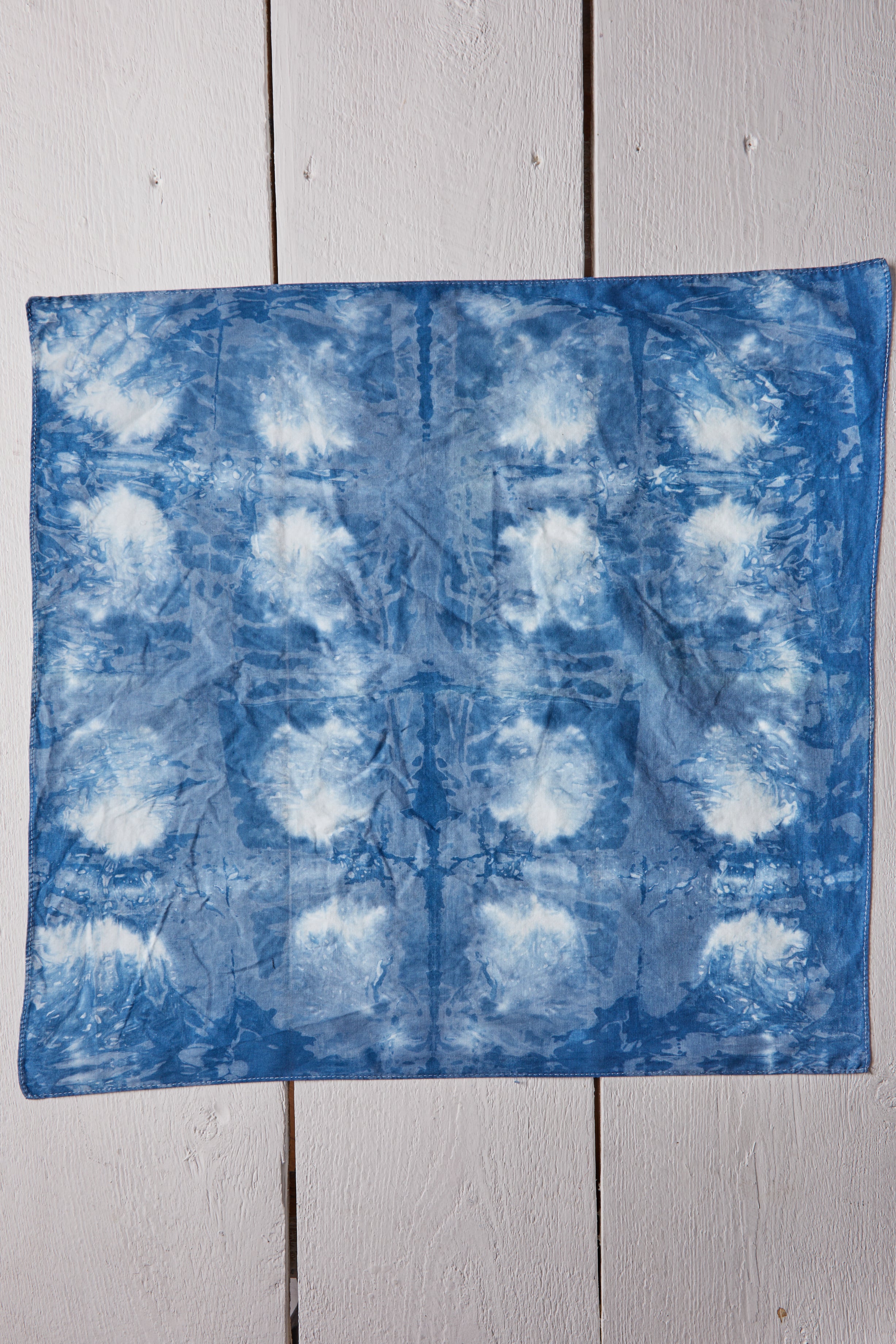 INDIGO TULIP BANDANA