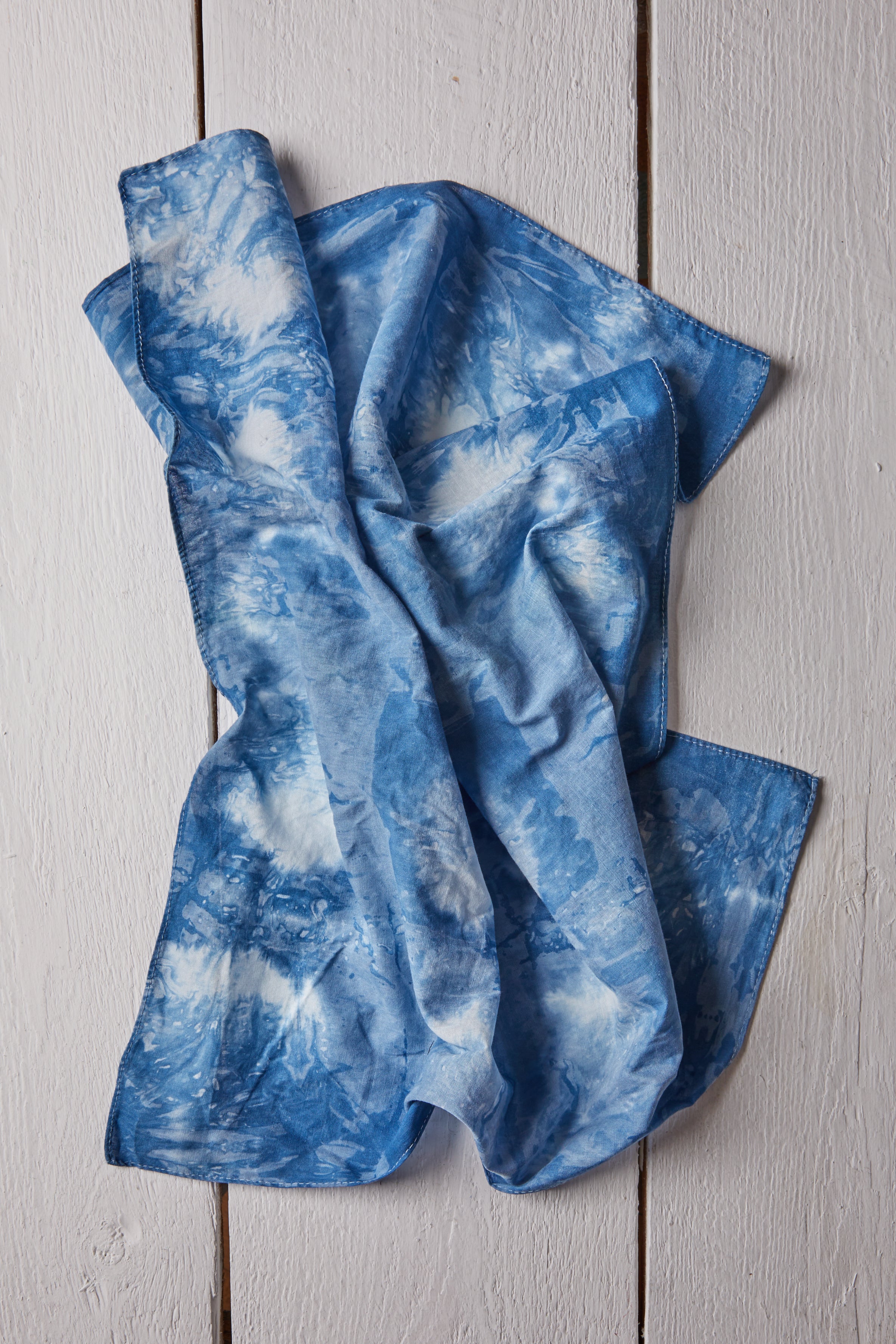 INDIGO TULIP BANDANA