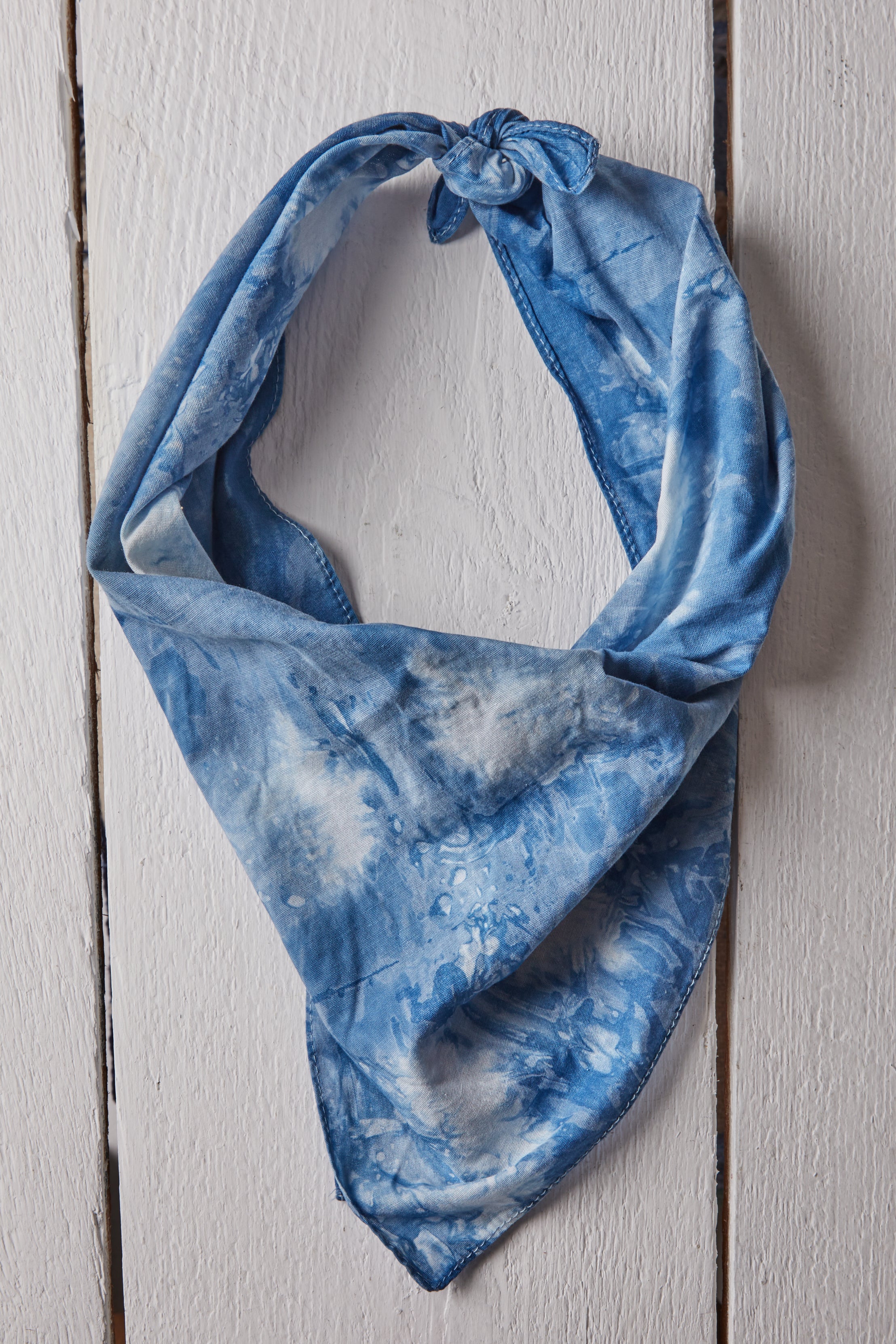 INDIGO TULIP BANDANA