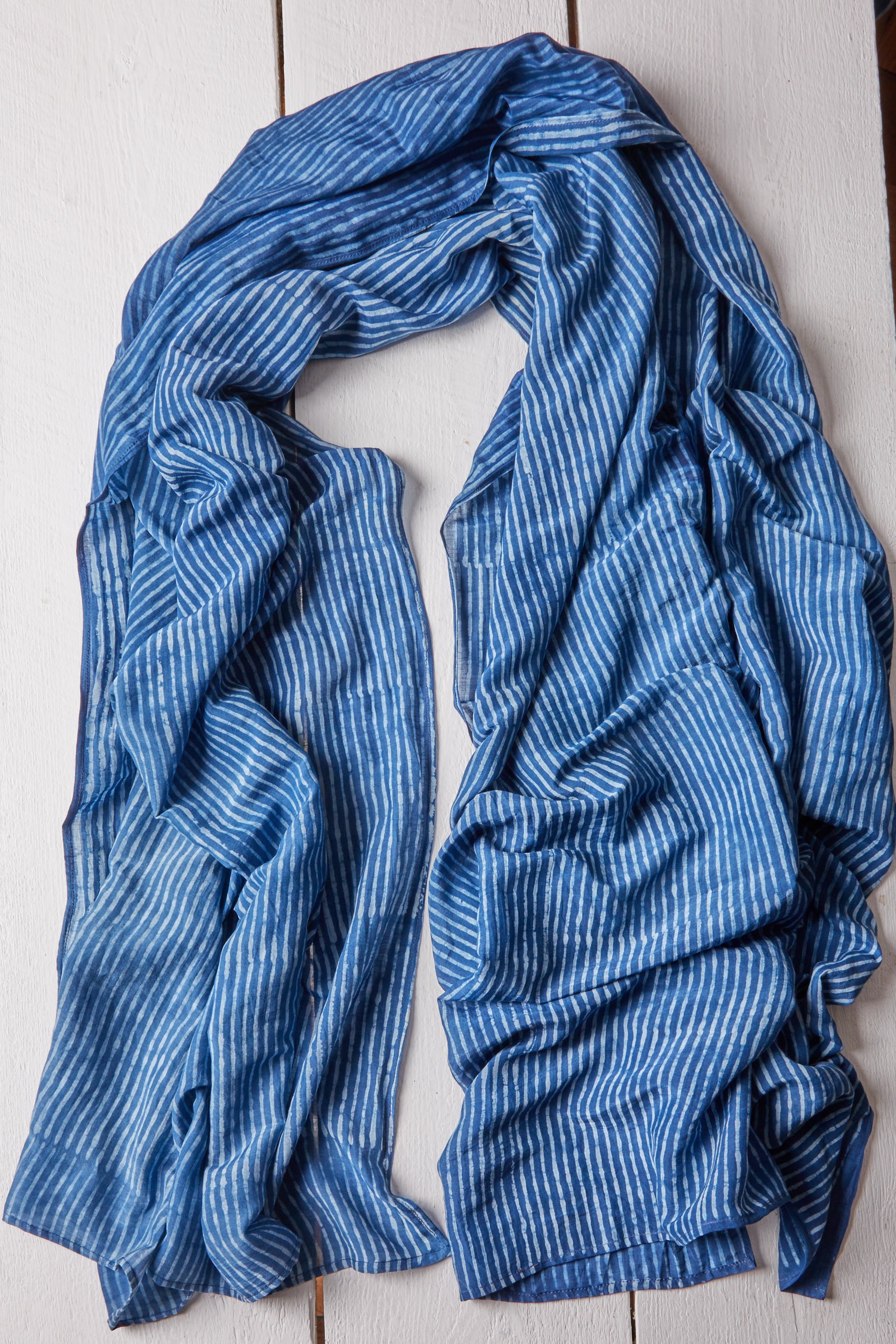 INDIGO STRIPE LARGE BANDANA