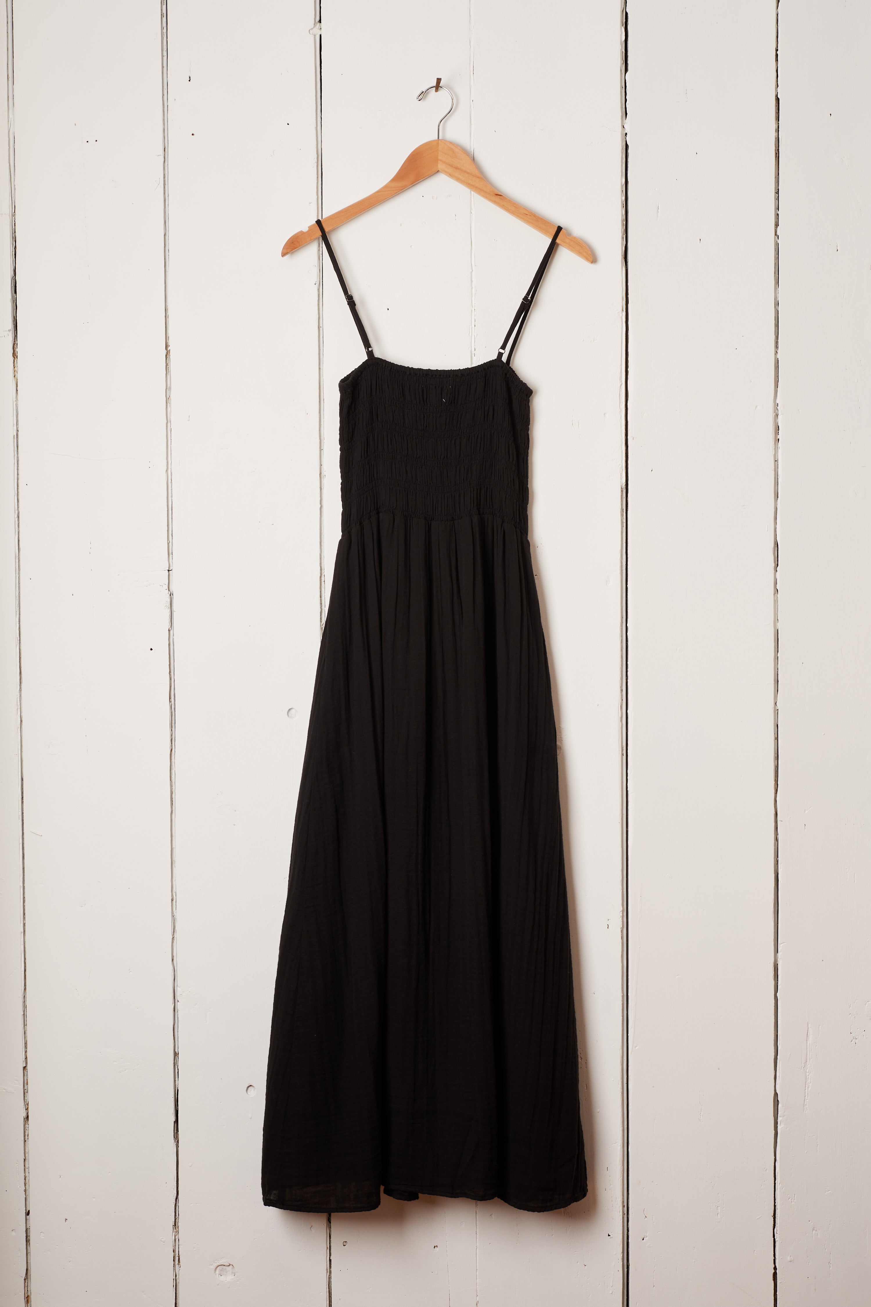 BLACK SUMMER DRESS