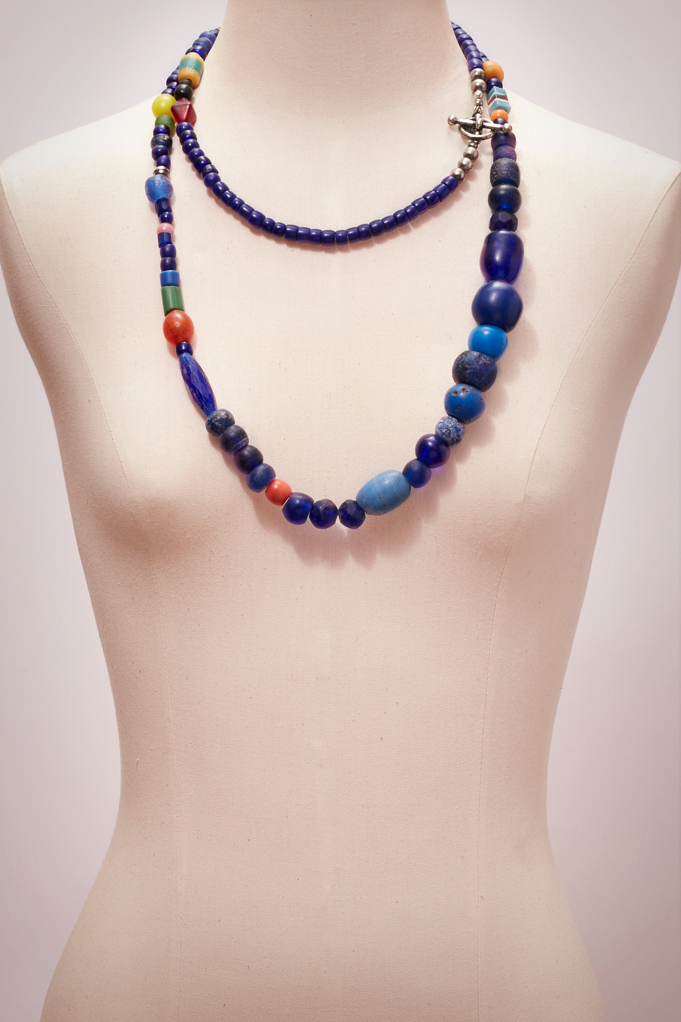 LONG NAVY CAMP BLANKET NECKLACE