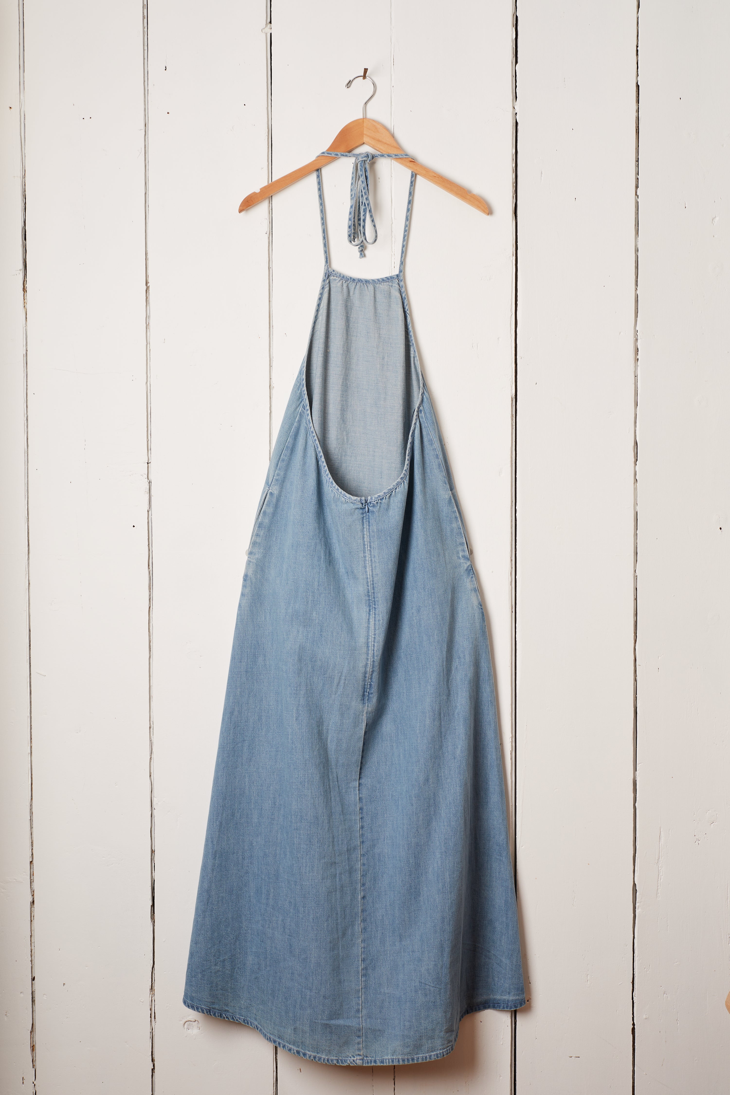 CHAMBRAY LONG HALTER DRESS