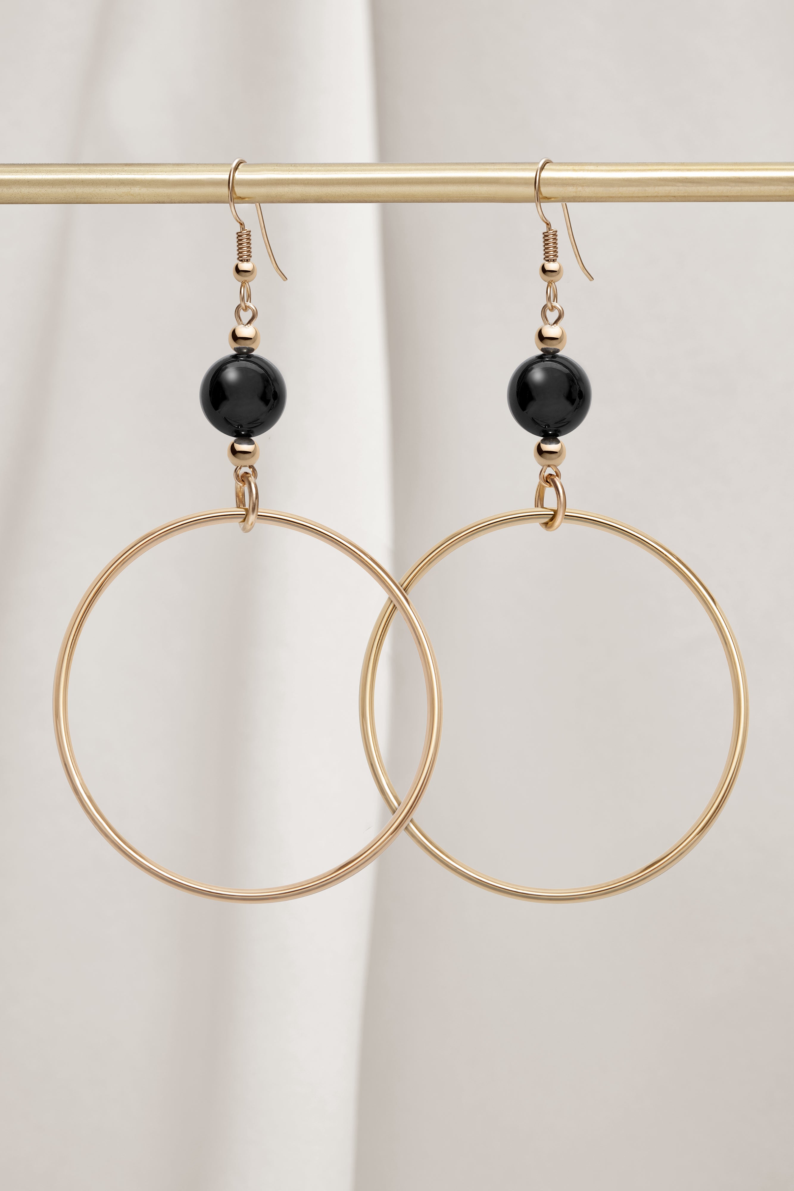BLACK ONYX CLASSIC GOLD HOOP EARRINGS