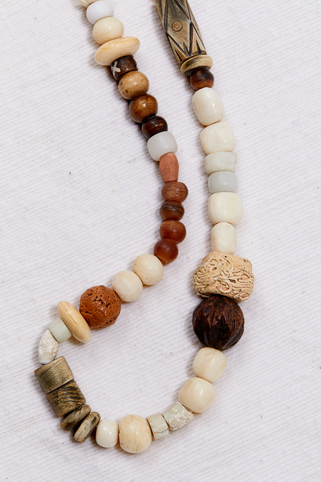 CAMPFIRE WHITE SWEET SPIRIT NECKLACE