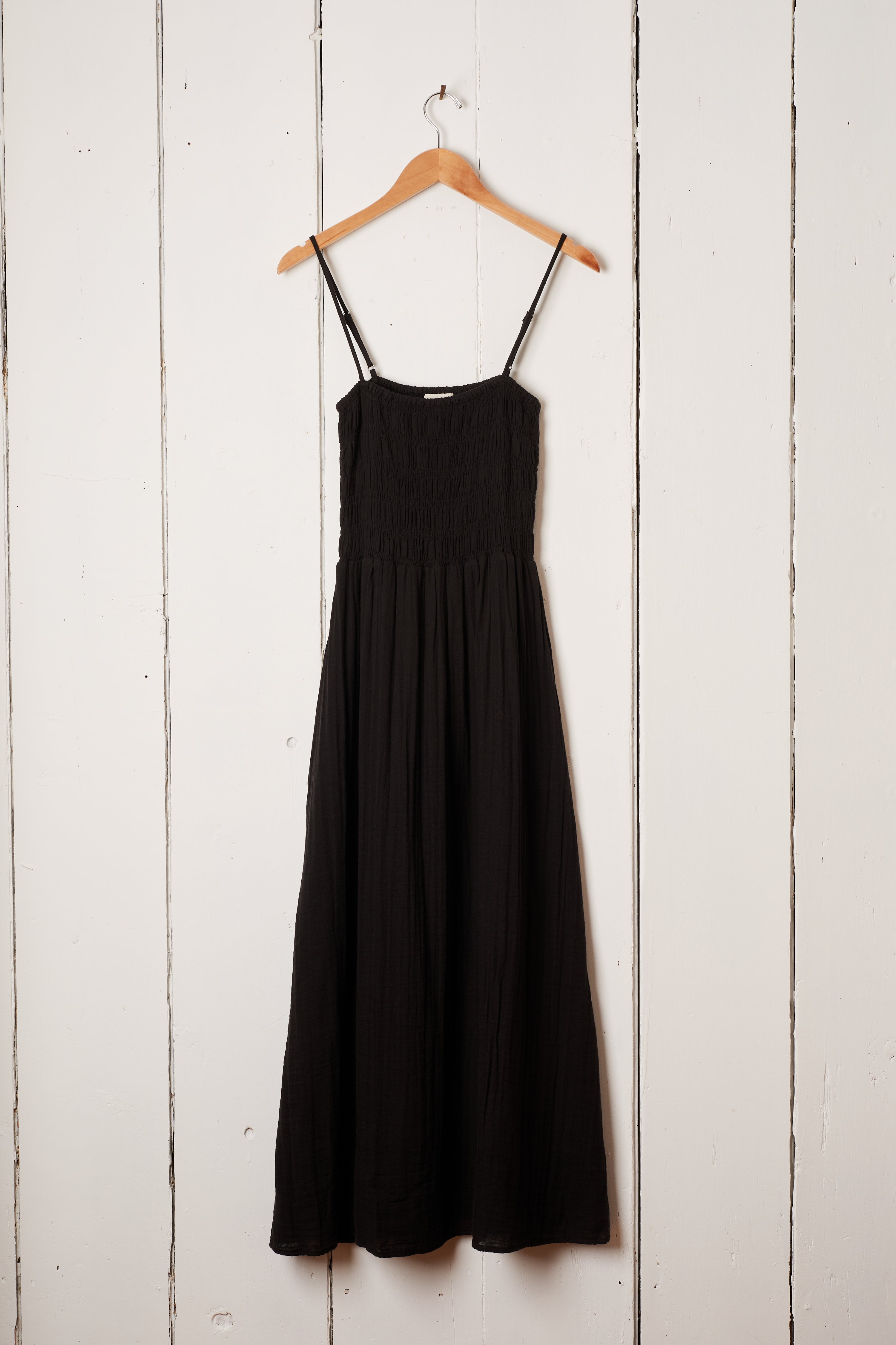 BLACK SUMMER DRESS