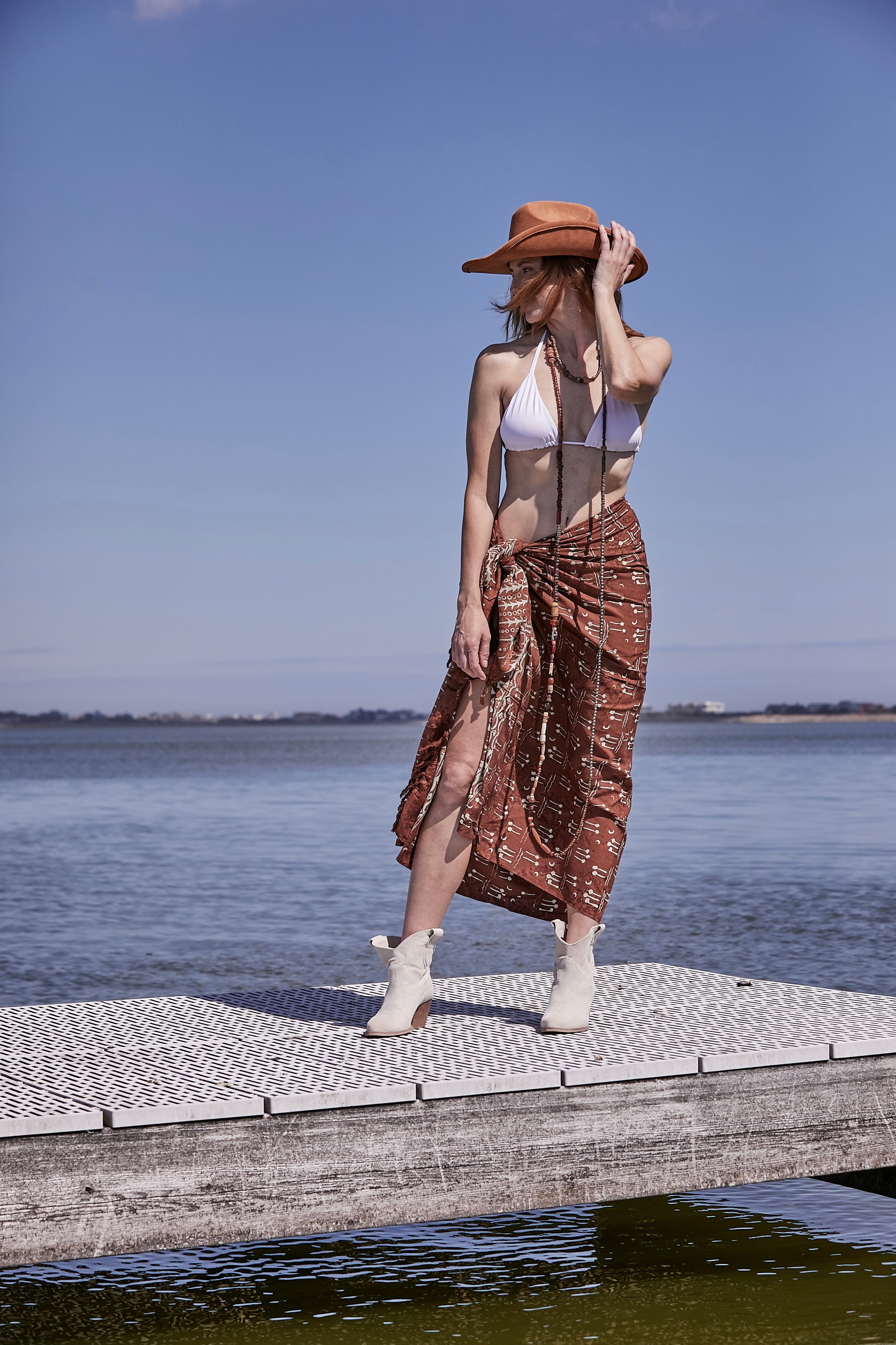 BROWN BATIK SARONG