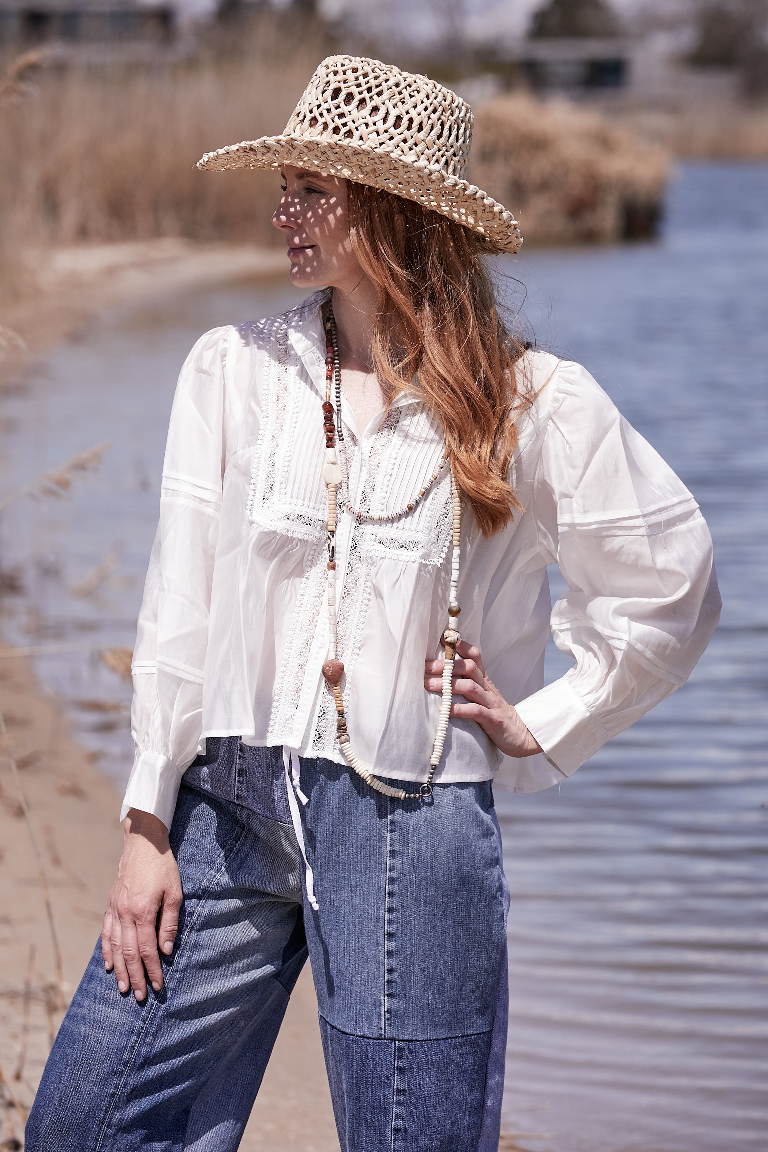 WHITE LONG SLEEVE LACE EMBROIDERED BLOUSE