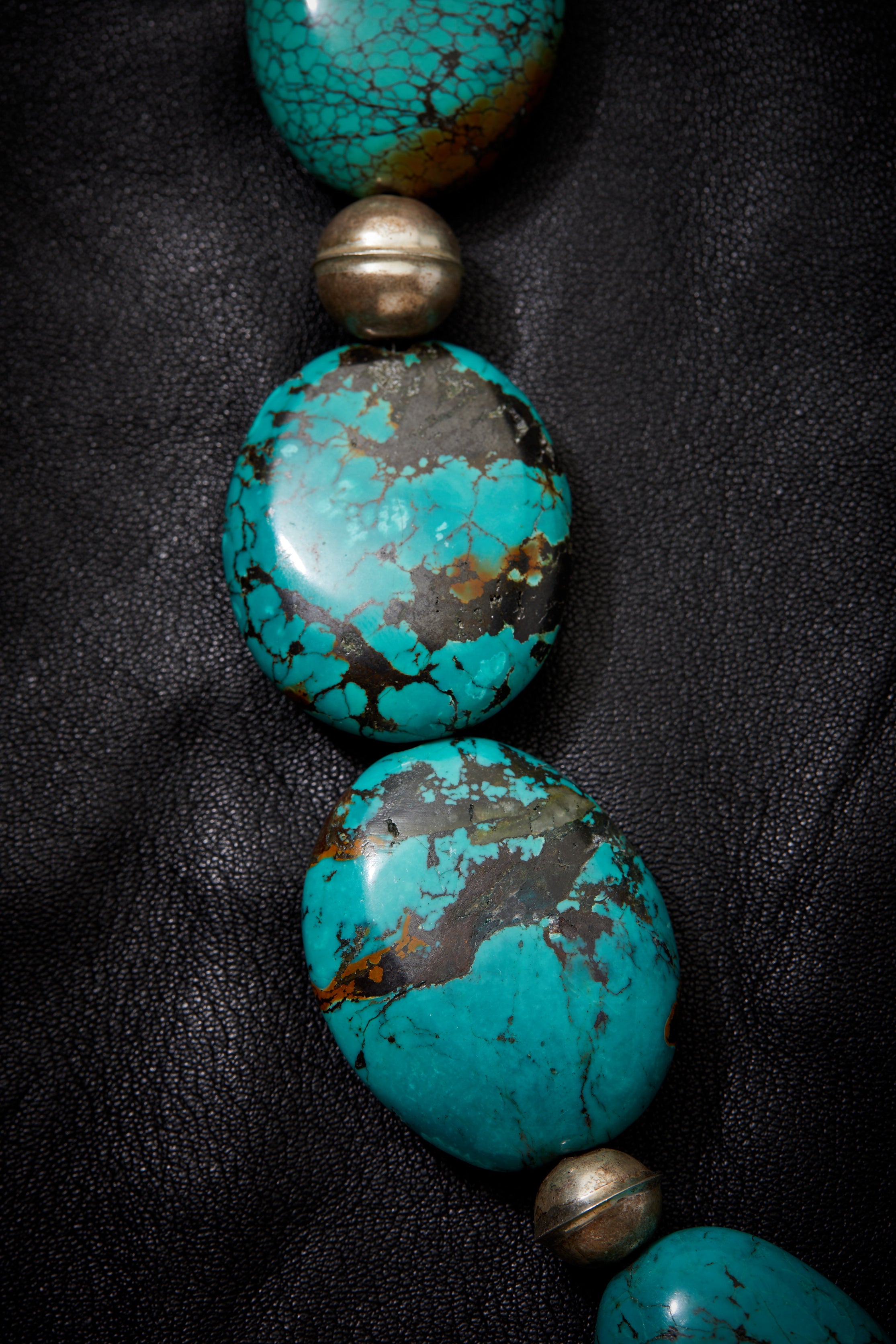LARGE TURQUOISE STONE AND CONCHO PENDANT NECKLACE