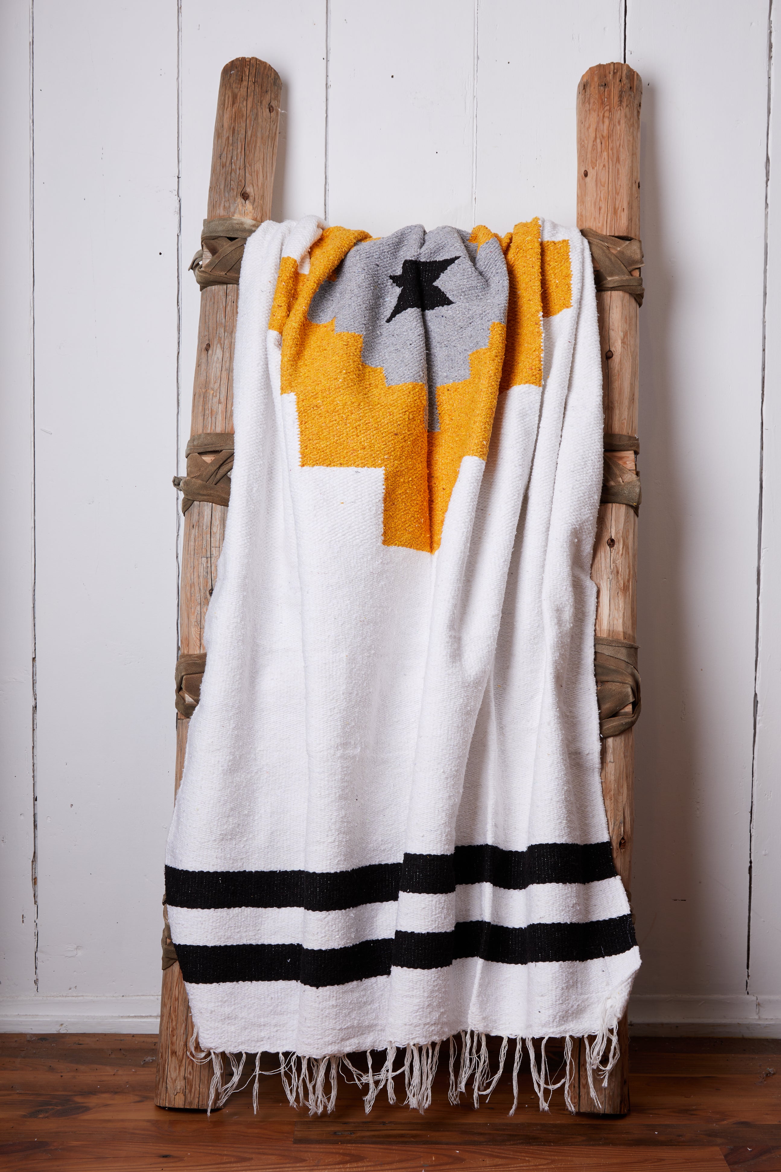 TAOS AND CANYON HANDWOVEN BLANKET