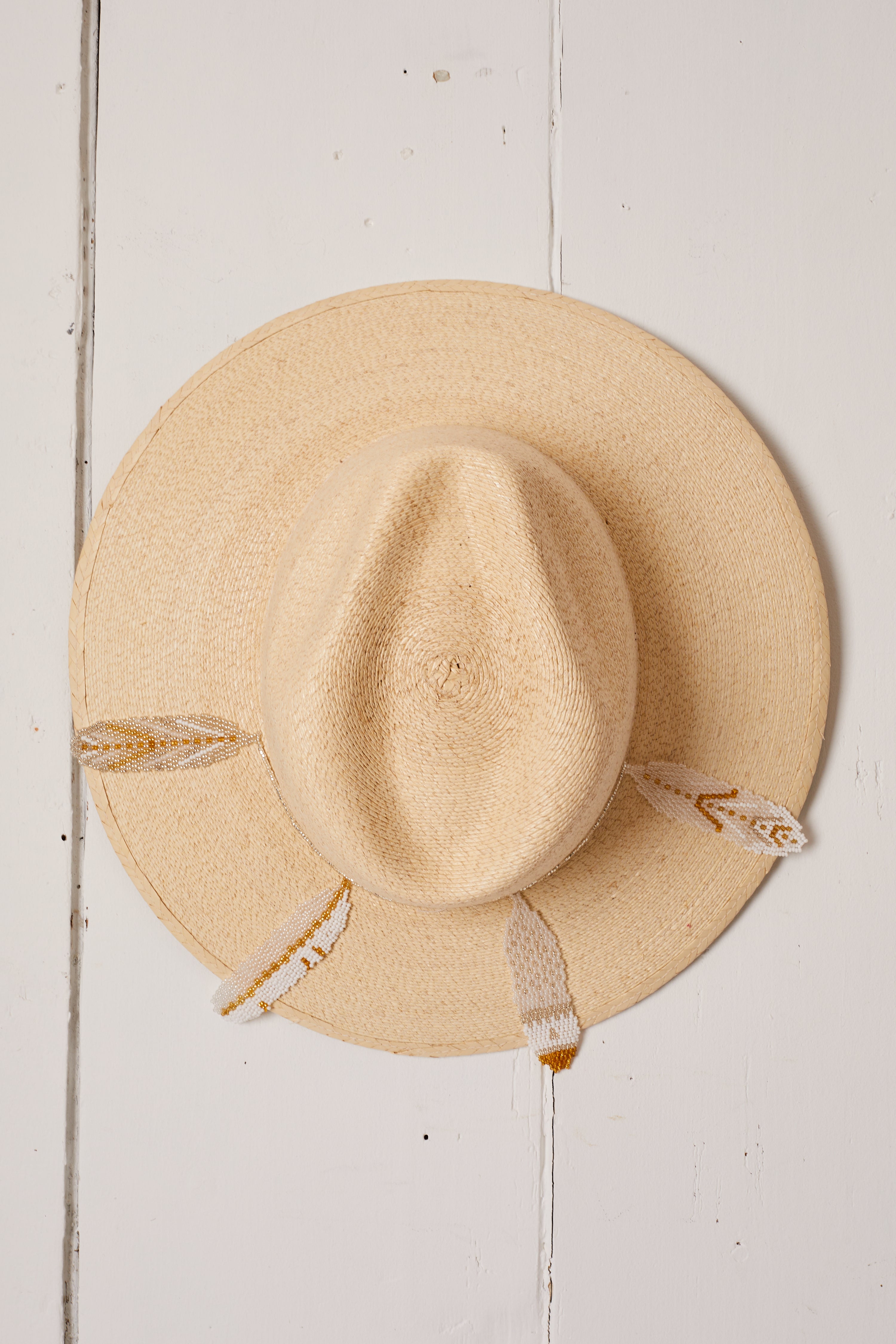 STRAW NEUTRAL BEADED FEATHER COWBOY HAT