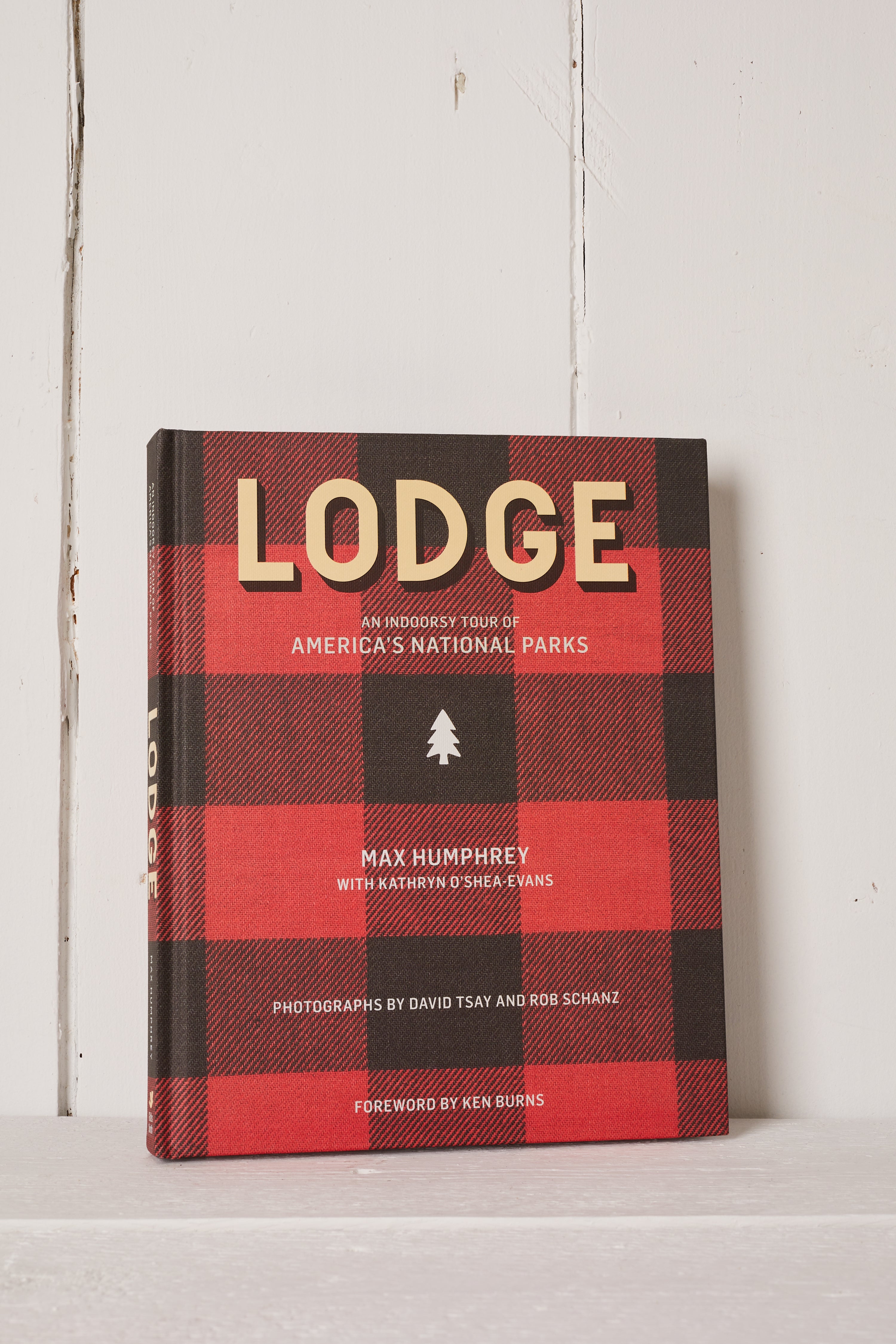 LODGE: AN INDOORSY TOUR OF NATIONAL PARKD