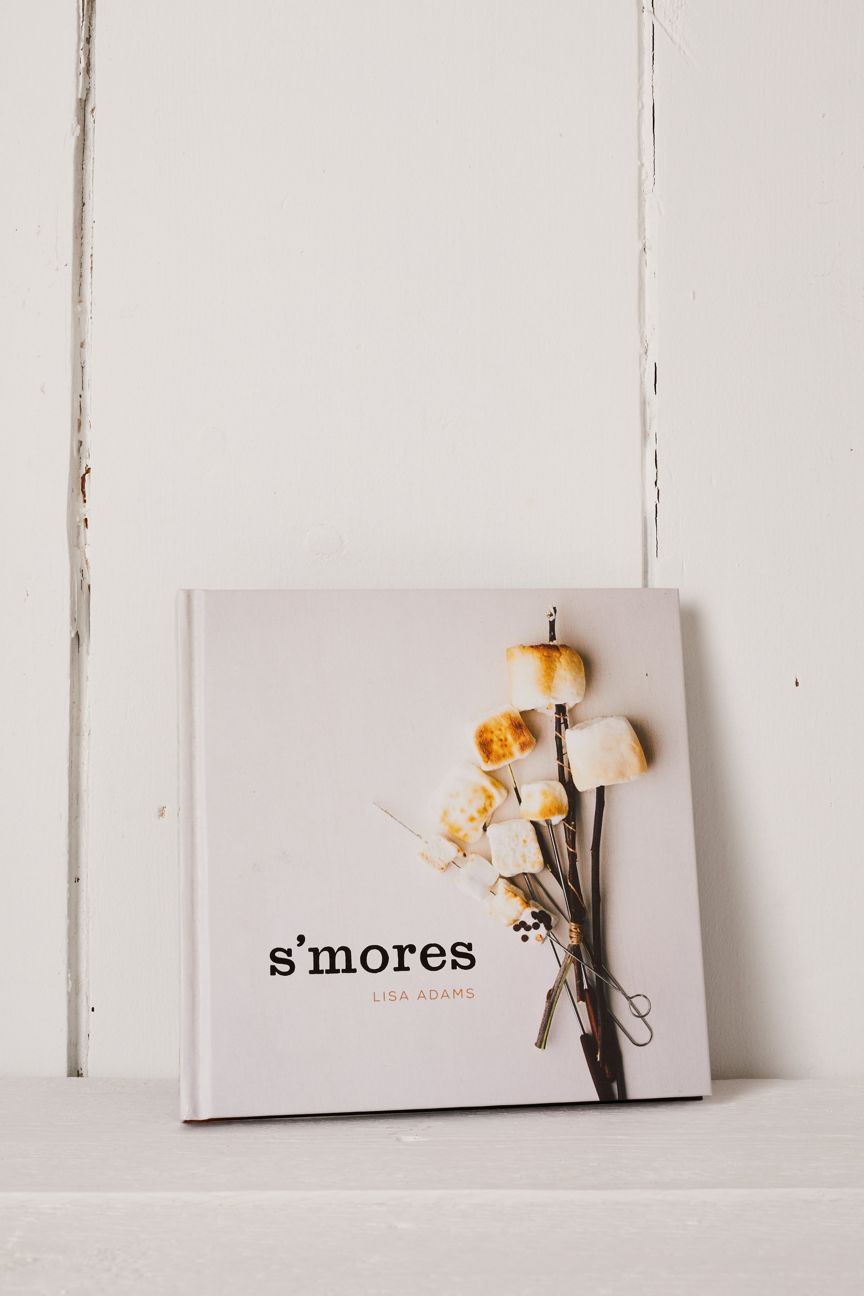 S’MORES: CAMPFIRE COOKING