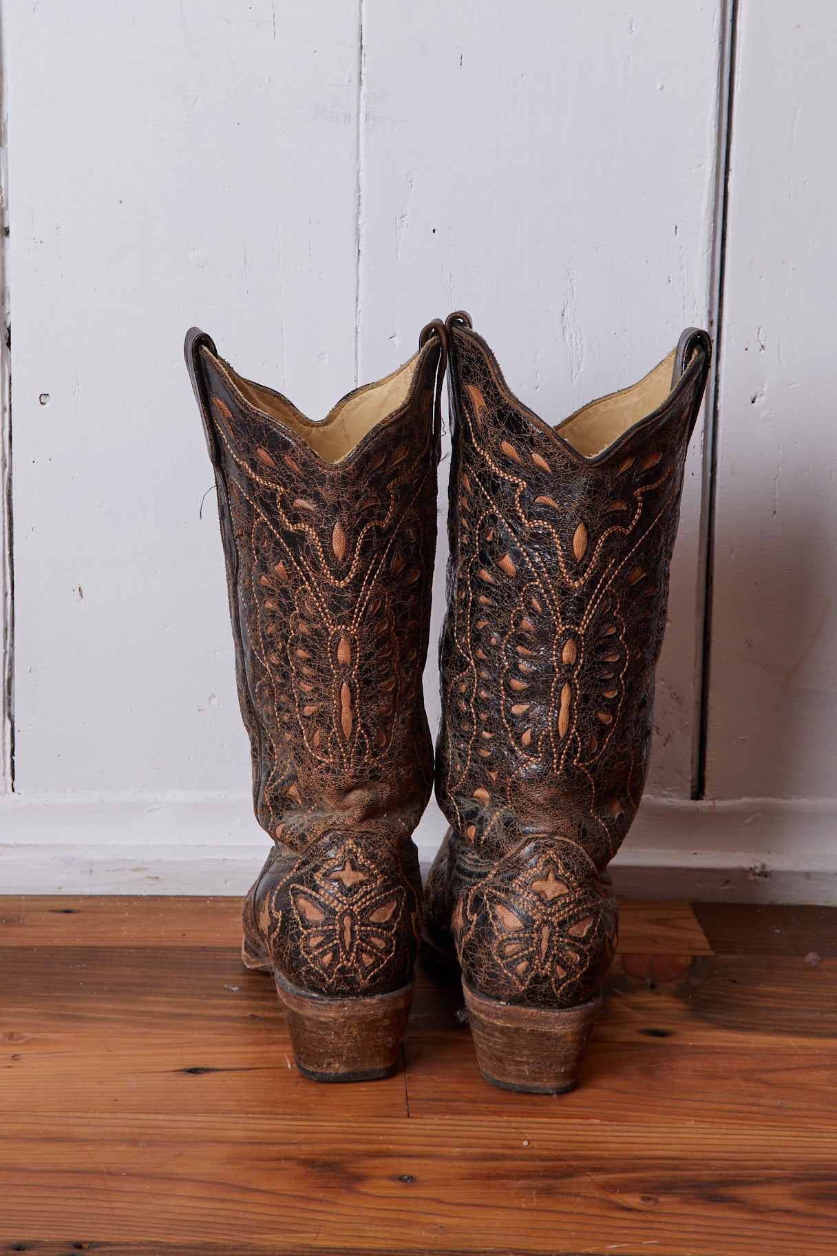 VINTAGE BUTTERFLY COWBOY BOOTS