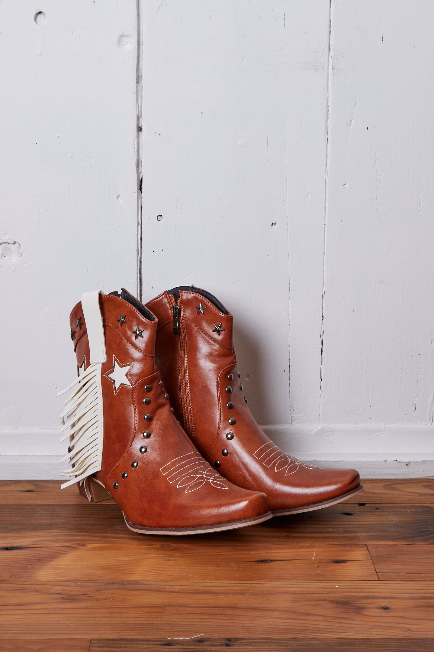 VEGAN BROWN AND WHITE STAR FRINGE SHORT COWBOY BOOTS