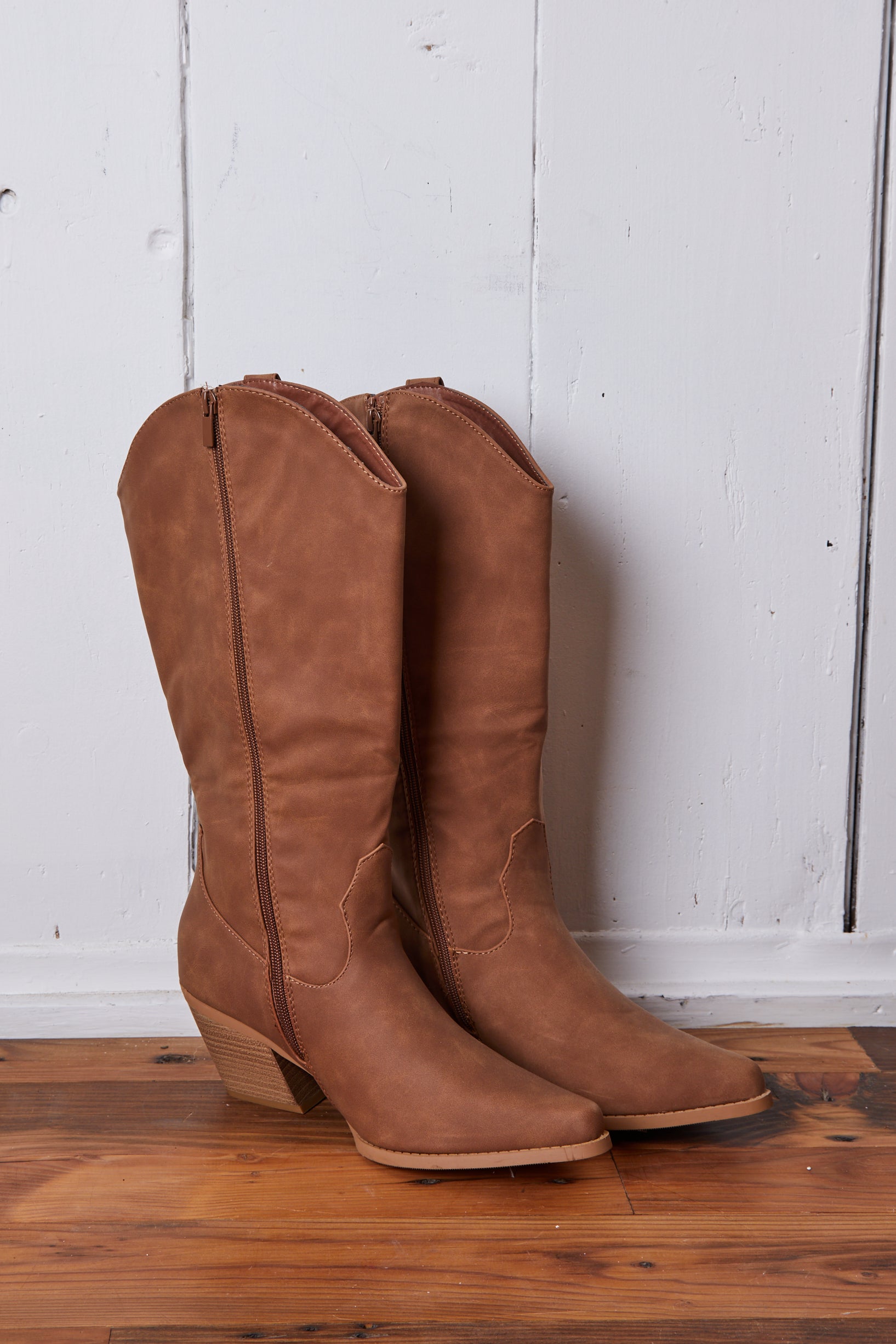 TALL TAN BASIC COWBOY BOOT